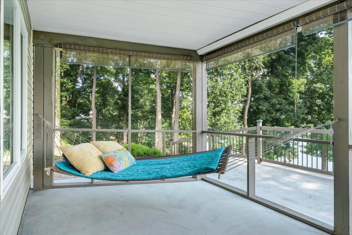836 Long Island Drive Moneta VA 24121