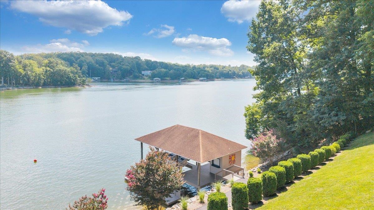 836 Long Island Drive Moneta VA 24121