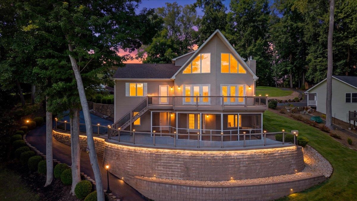 836 Long Island Drive Moneta VA 24121
