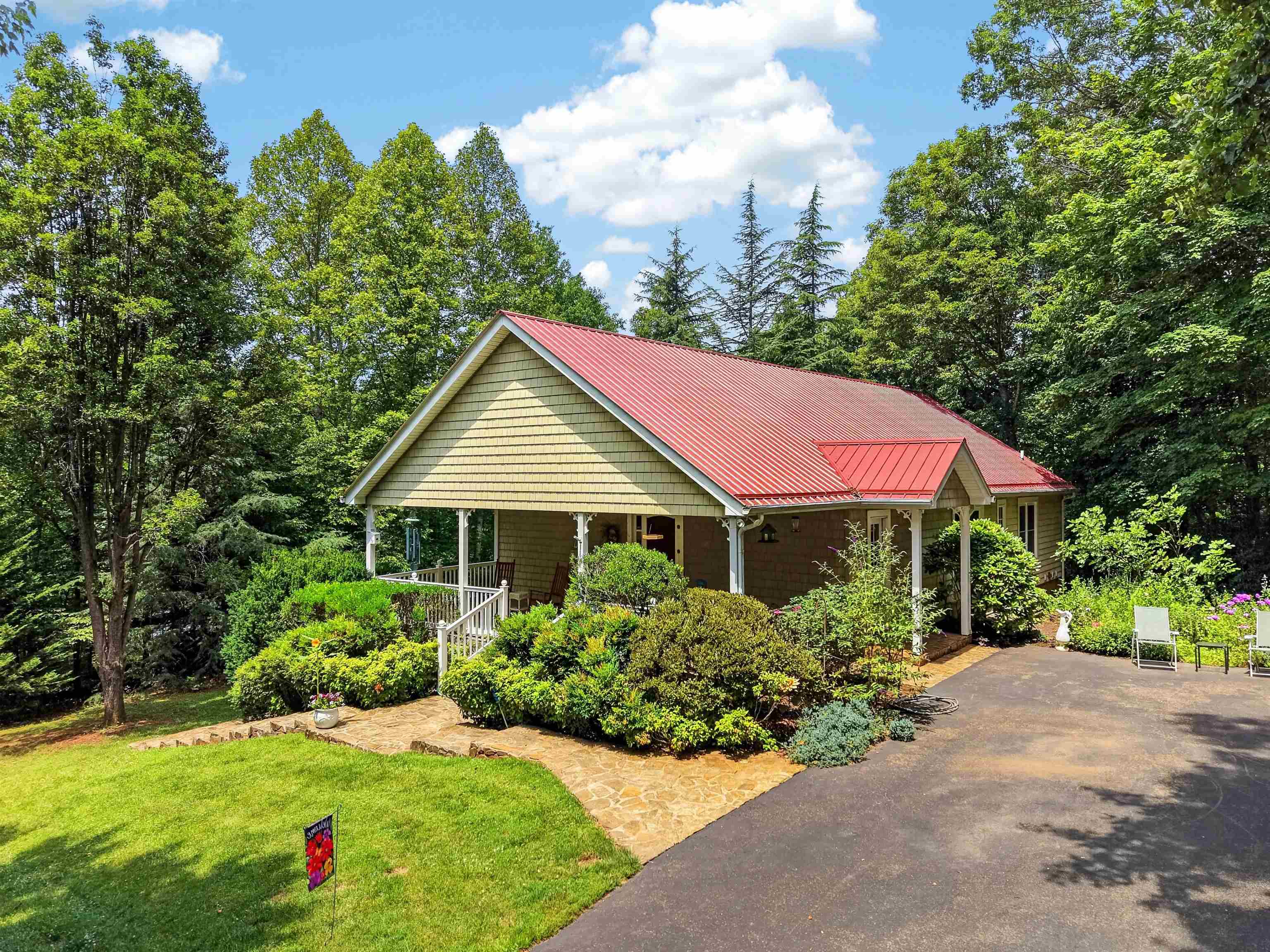 6470 Woolwine Highway Woolwine VA 24185
