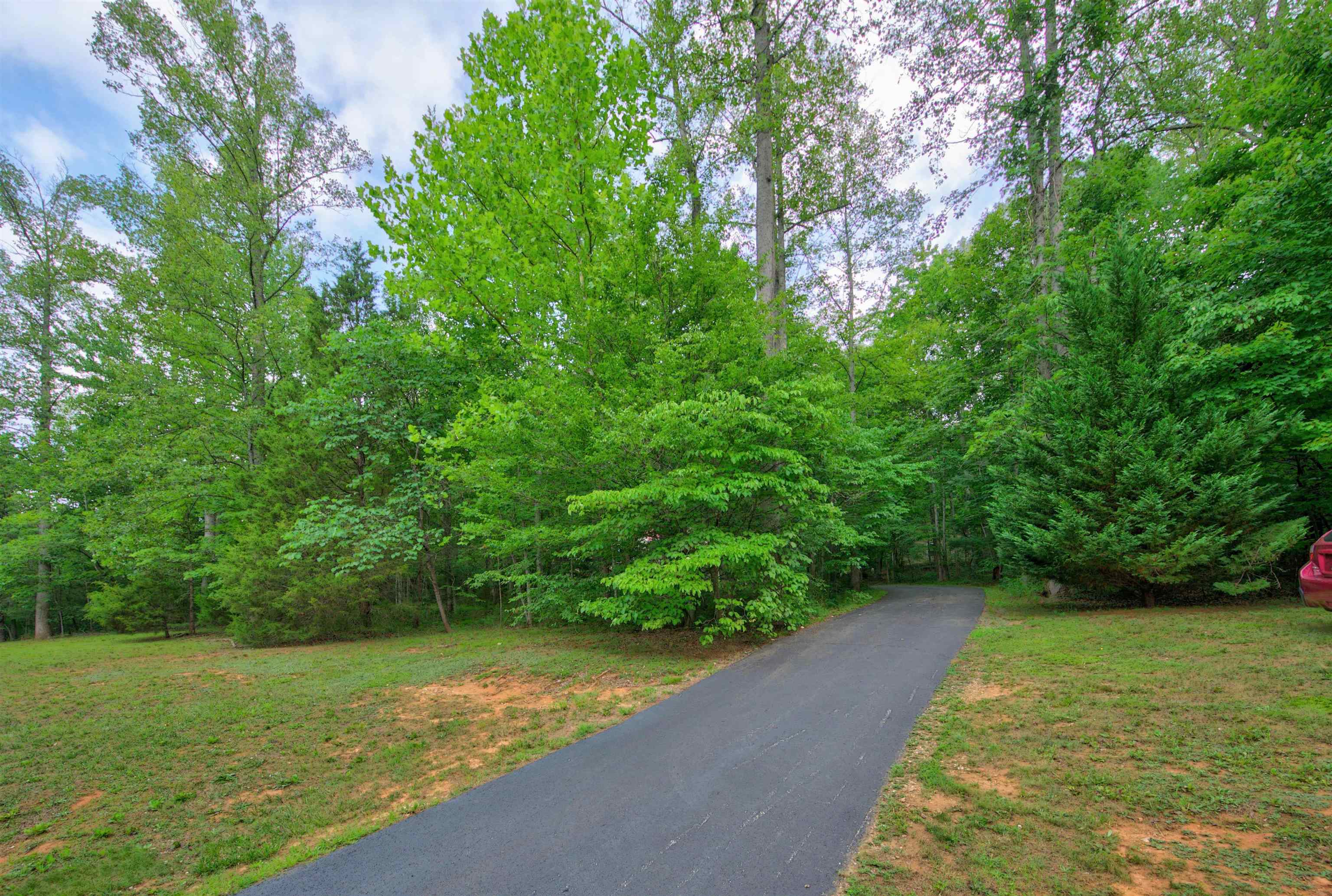 6470 Woolwine Highway Woolwine VA 24185