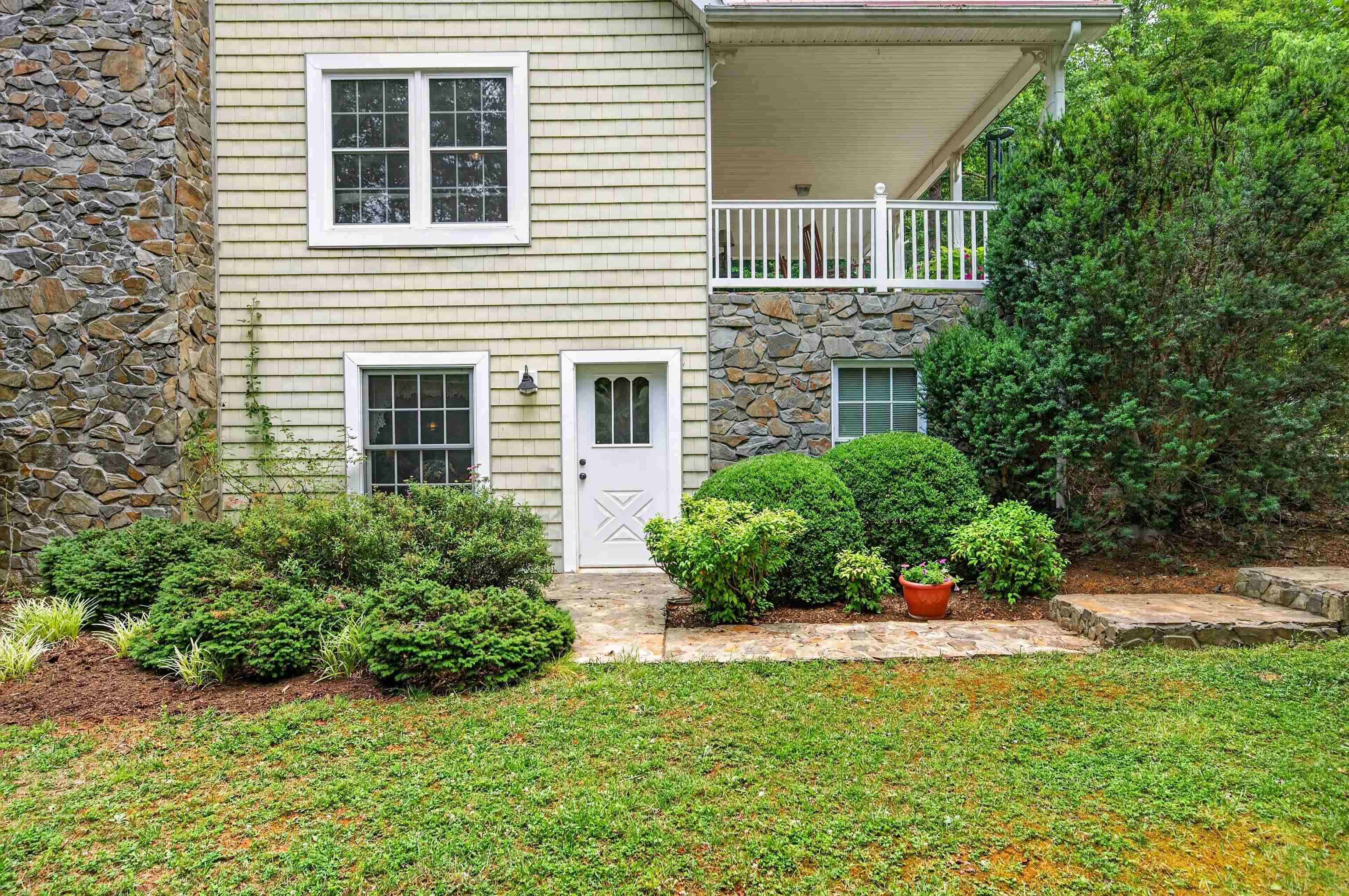 6470 Woolwine Highway Woolwine VA 24185