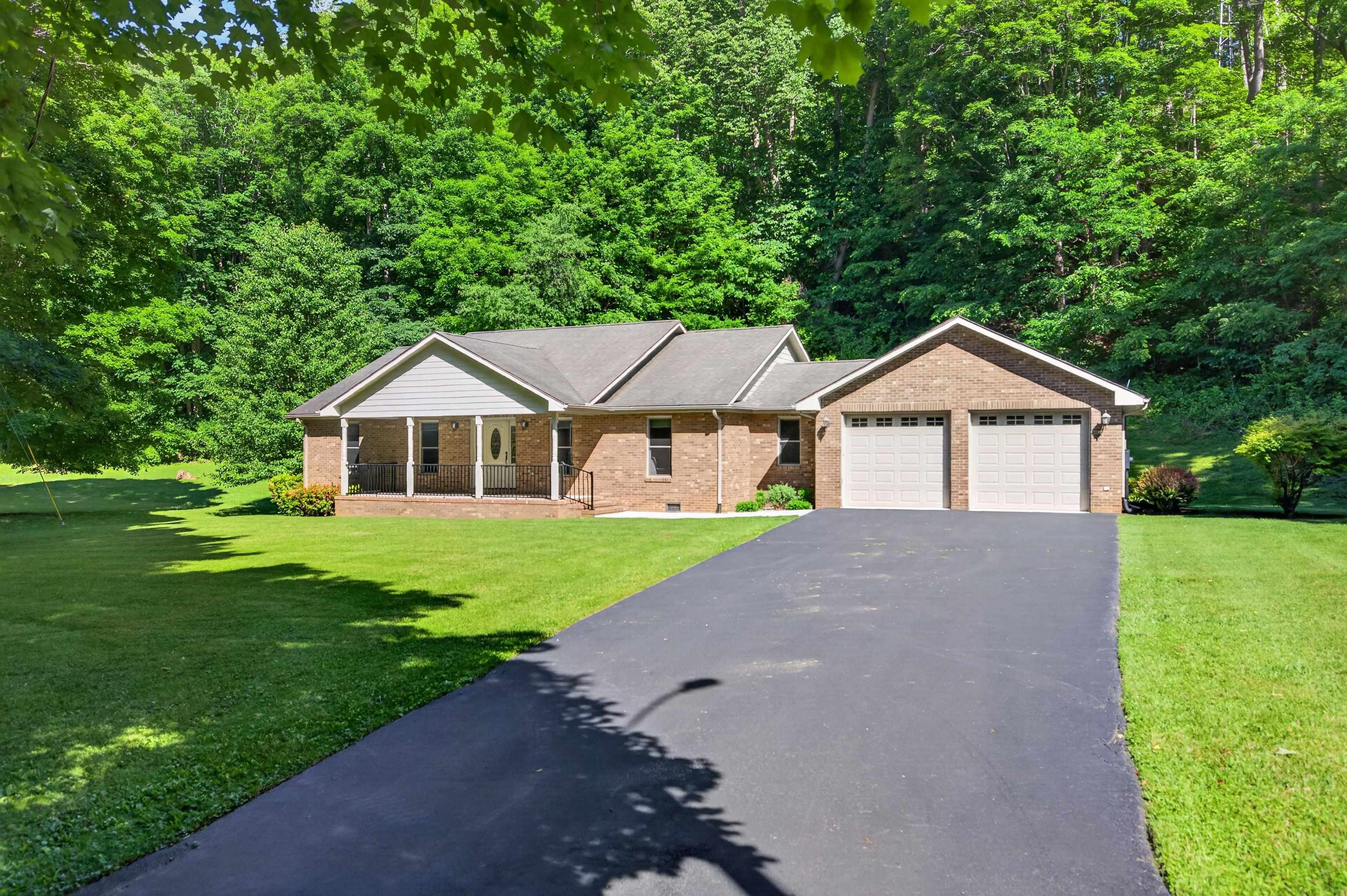 1354 Cascade Drive Pembroke VA 24136