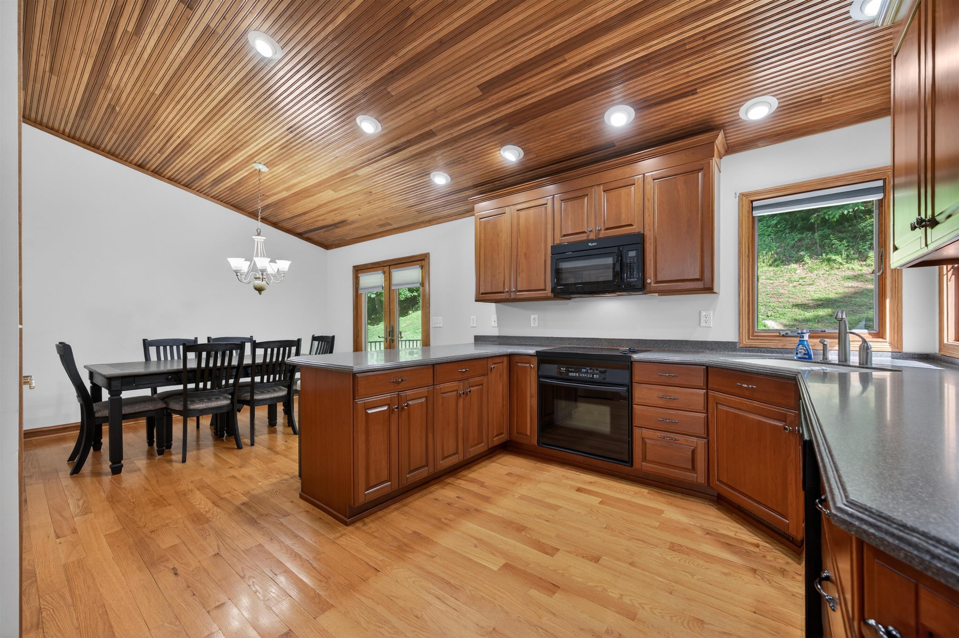 1354 Cascade Drive Pembroke VA 24136