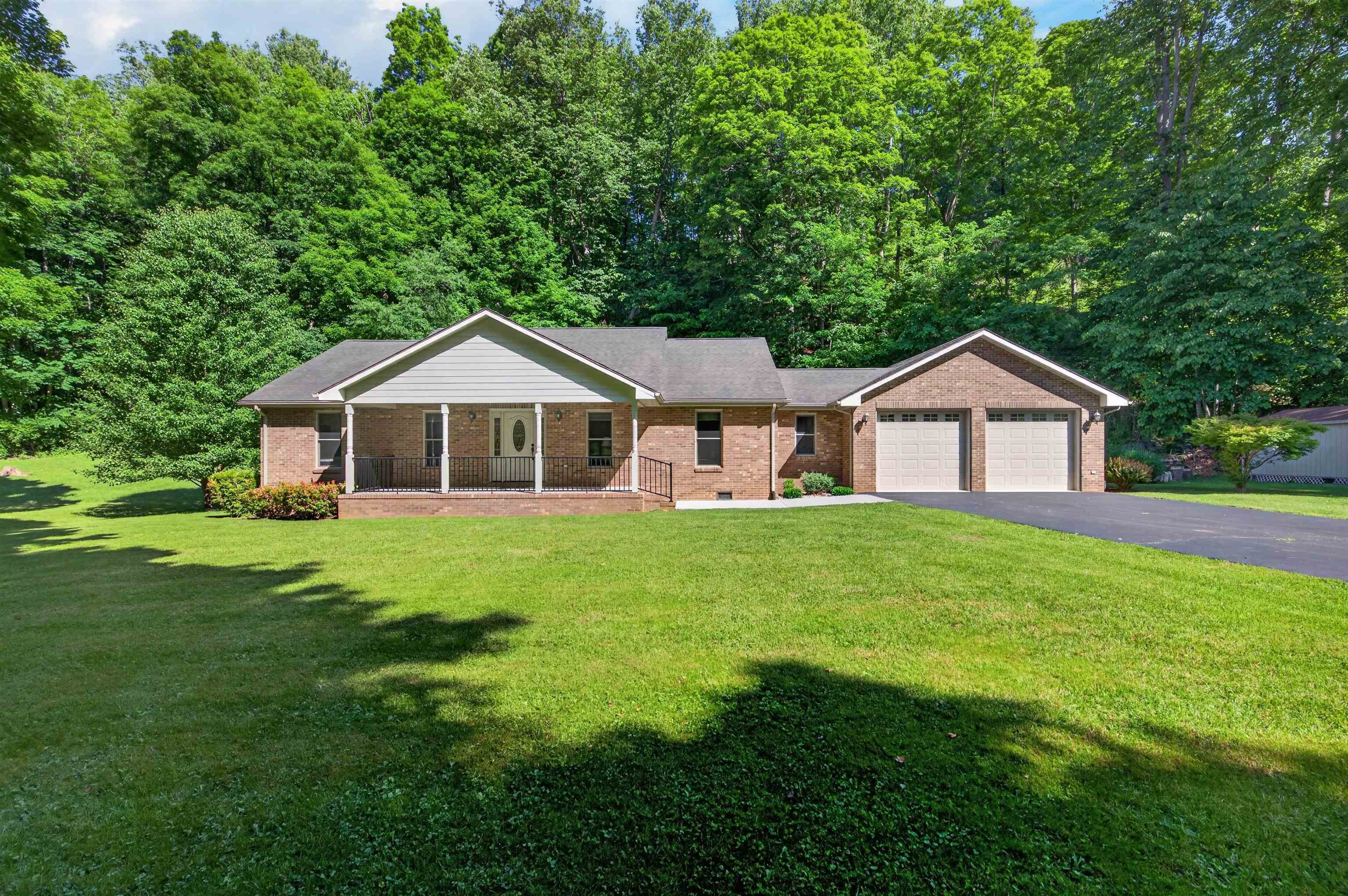 1354 Cascade Drive Pembroke VA 24136