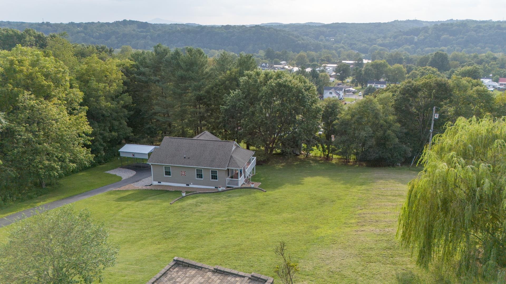 2135 Fifth Street Radford VA 24141