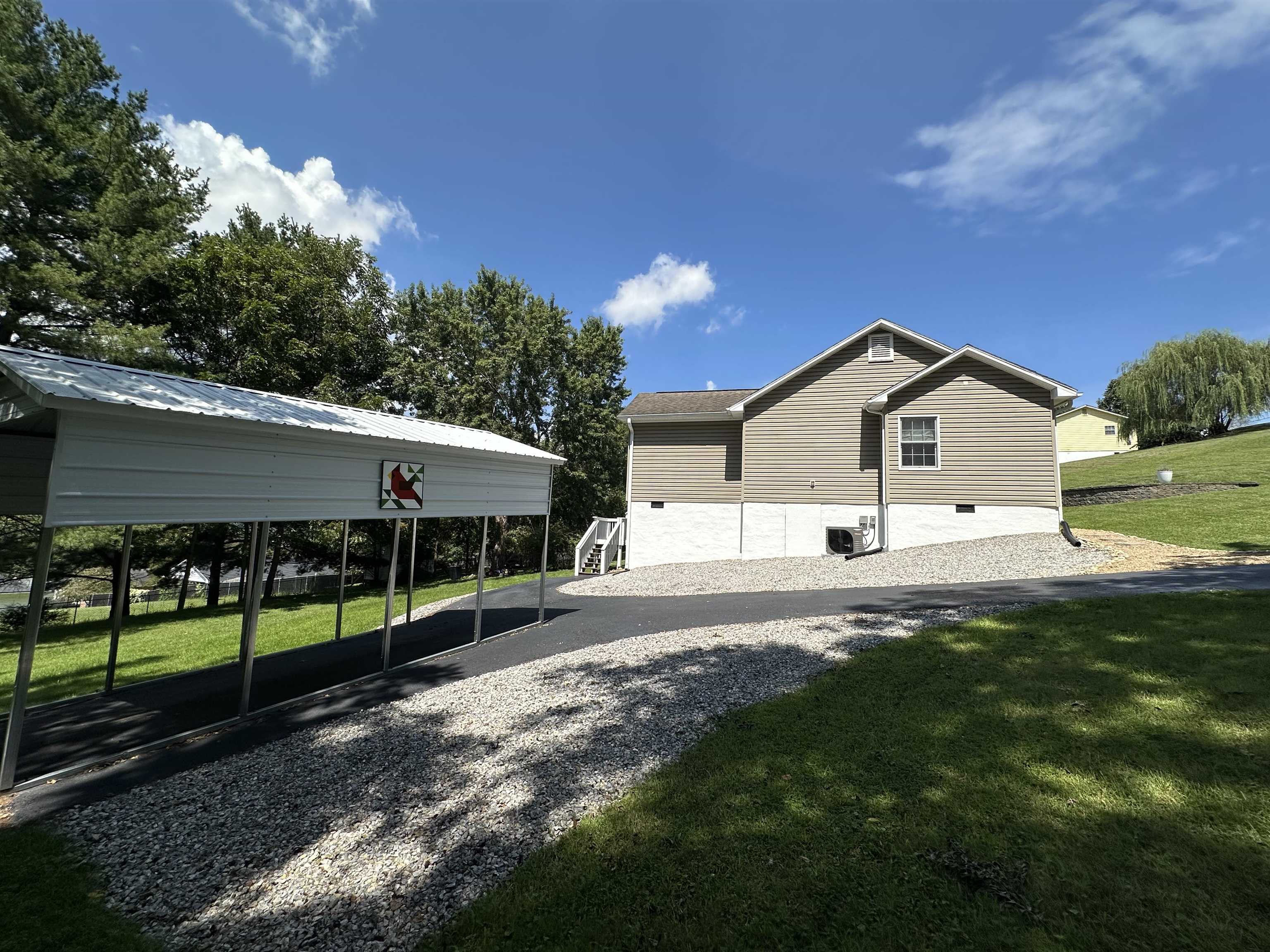 2135 Fifth Street Radford VA 24141