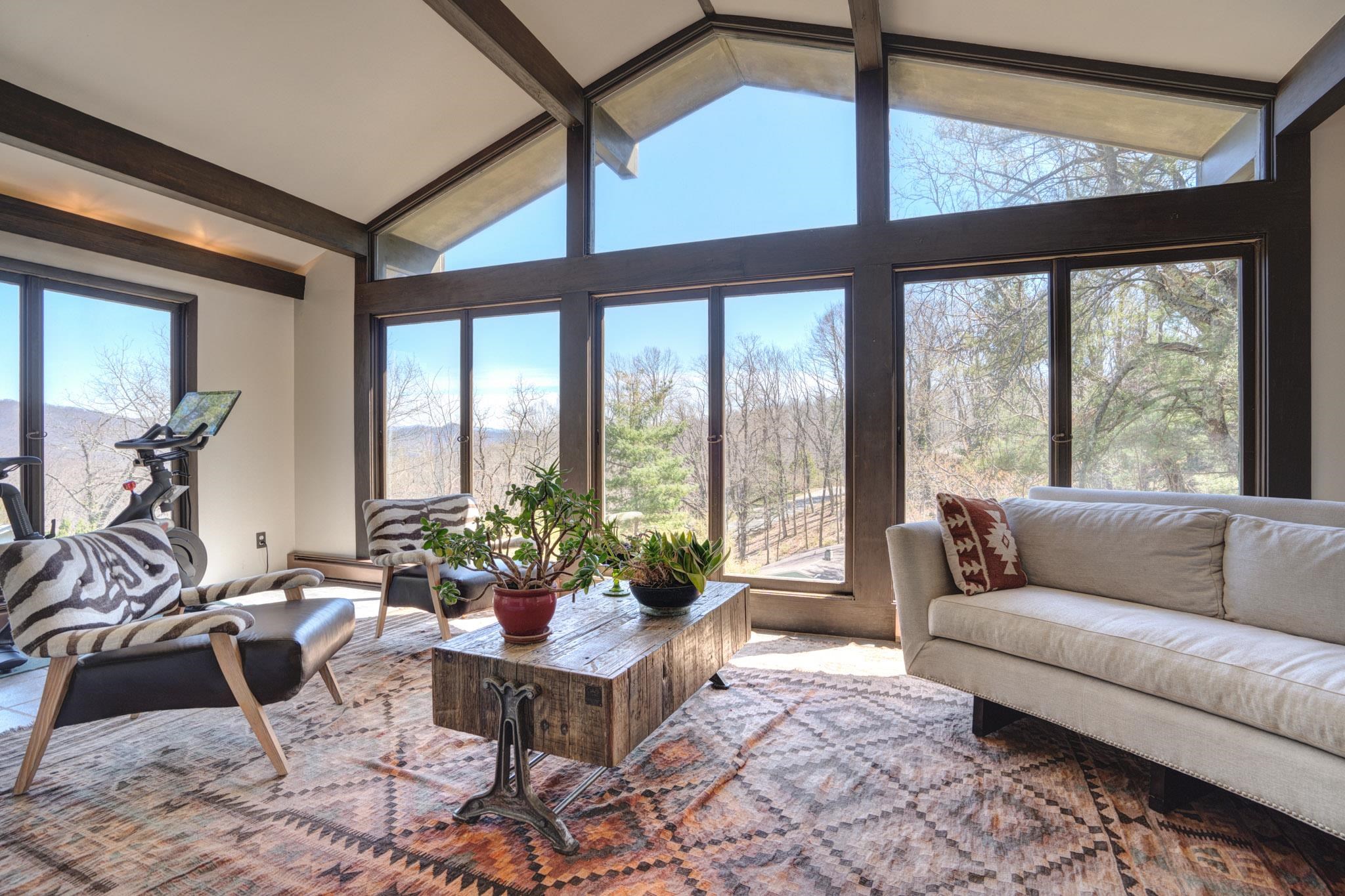 1002 Highland Circle Blacksburg VA 24060
