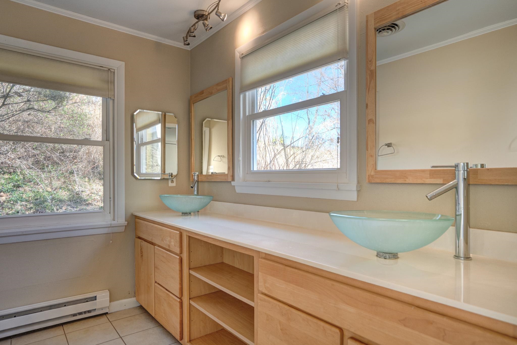 1002 Highland Circle Blacksburg VA 24060