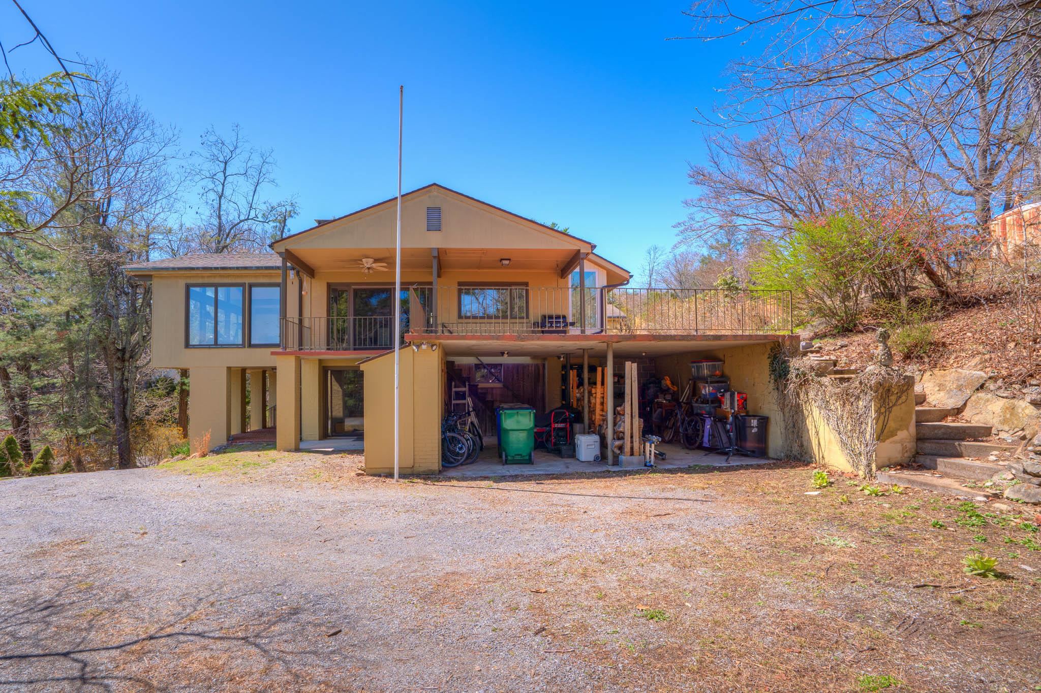 1002 Highland Circle Blacksburg VA 24060