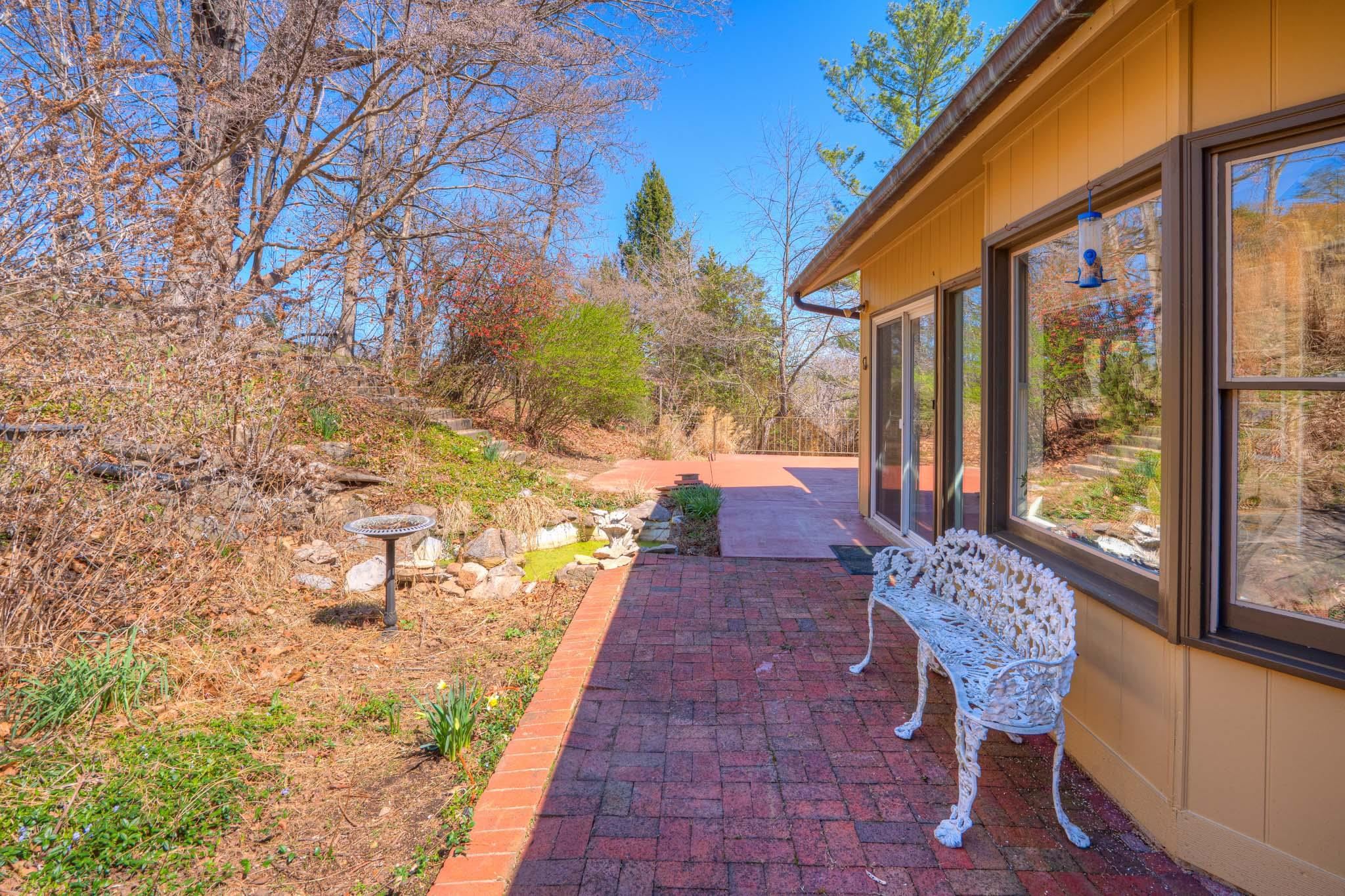 1002 Highland Circle Blacksburg VA 24060