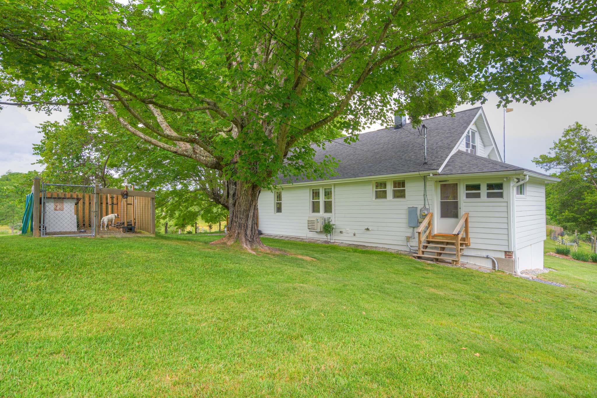 9169 Bear Claw Farms Lane Blacksburg VA 24060