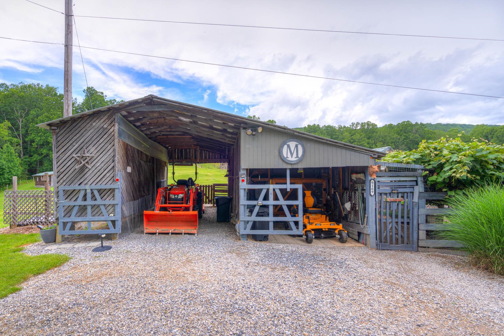 9169 Bear Claw Farms Lane Blacksburg VA 24060