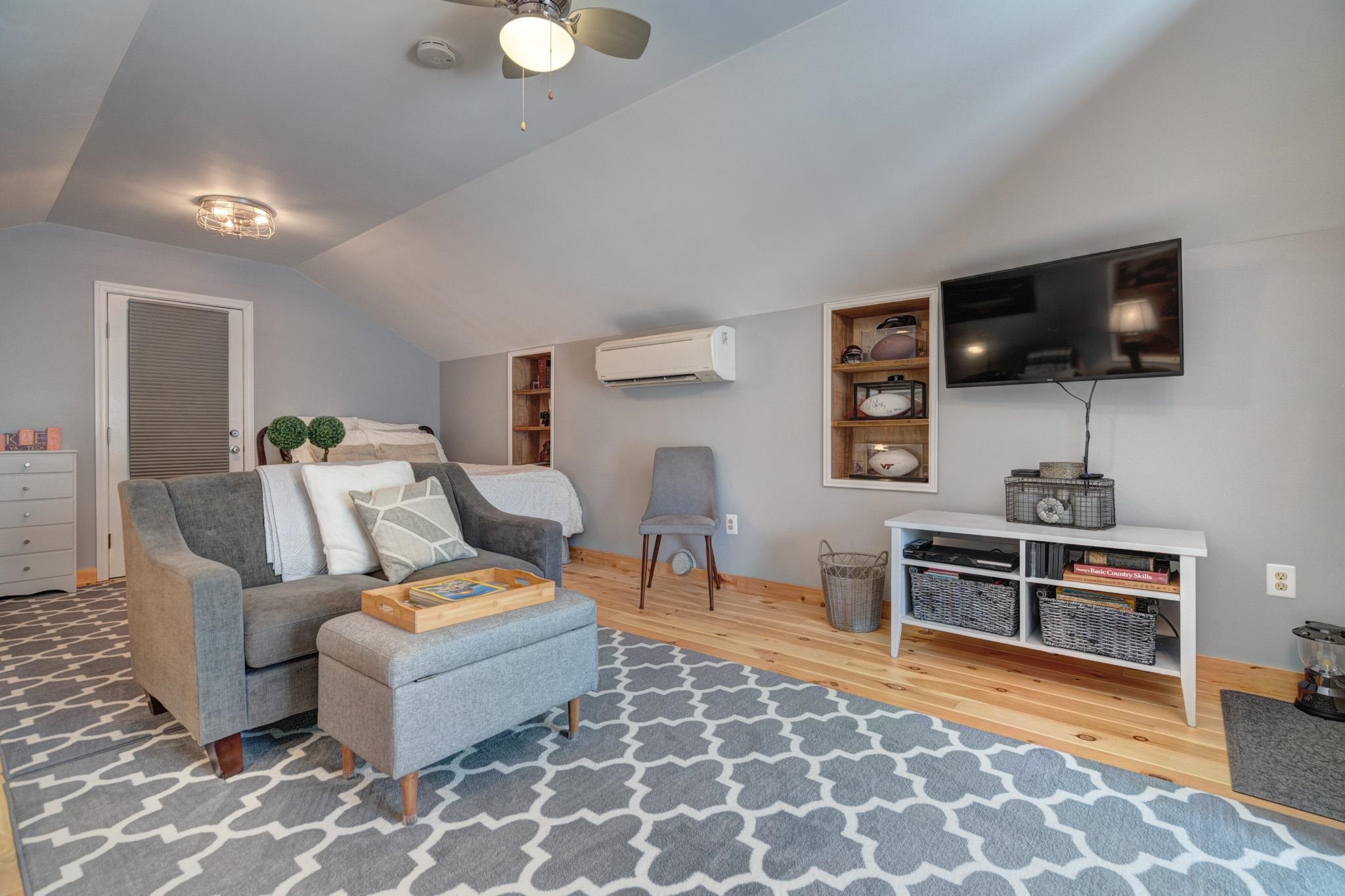 9169 Bear Claw Farms Lane Blacksburg VA 24060