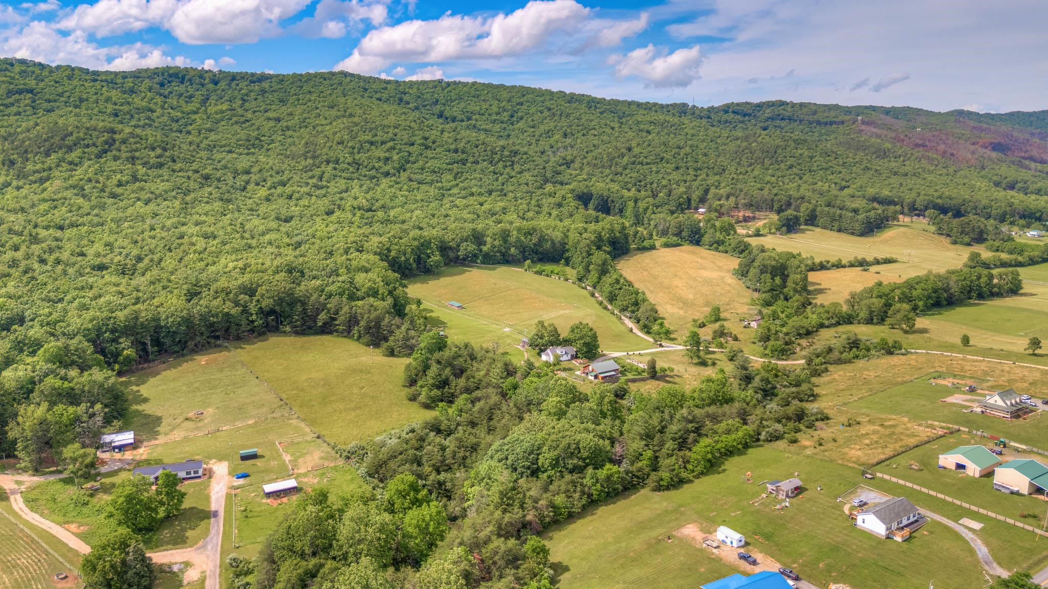9169 Bear Claw Farms Lane Blacksburg VA 24060