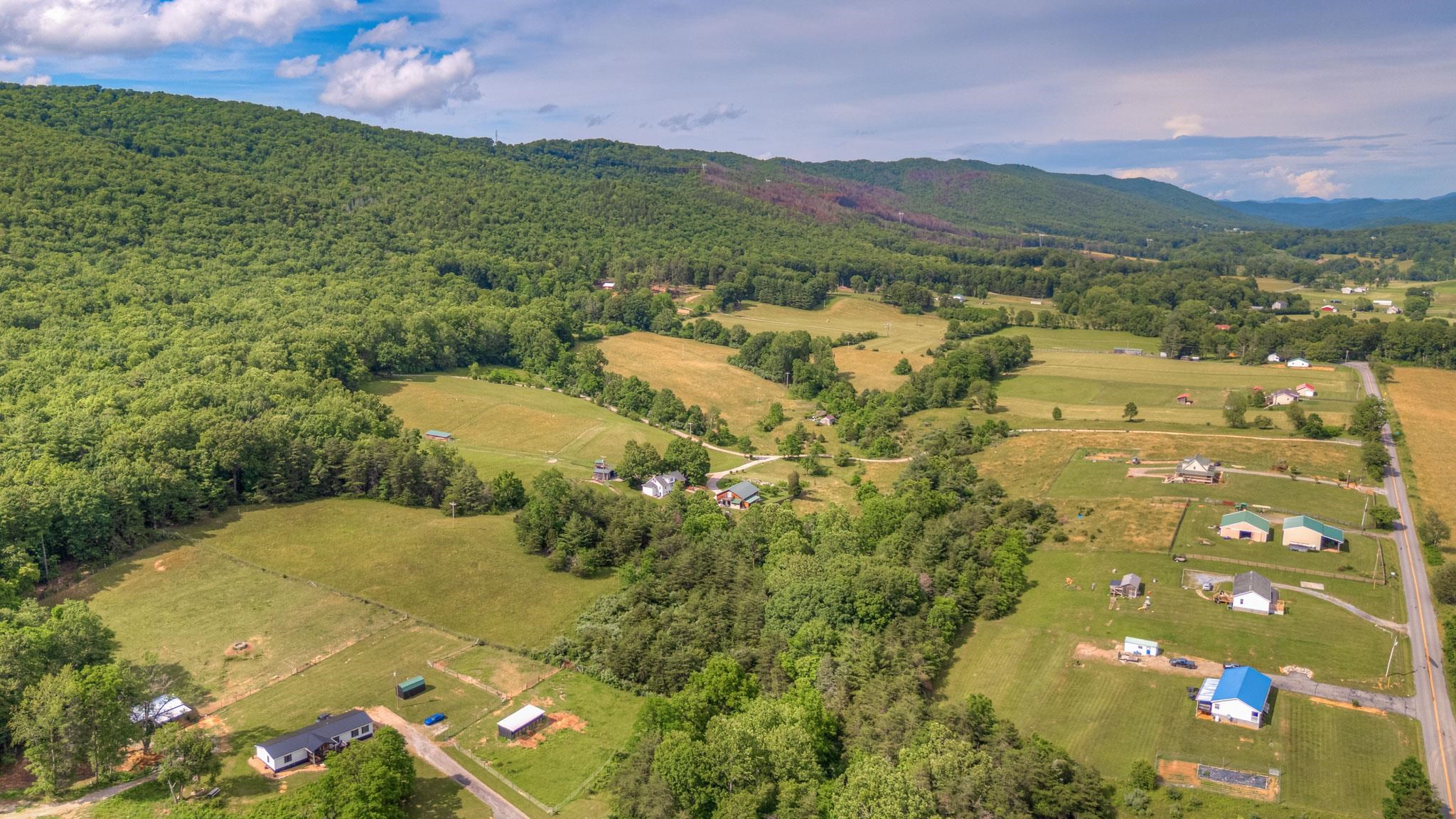 9169 Bear Claw Farms Lane Blacksburg VA 24060