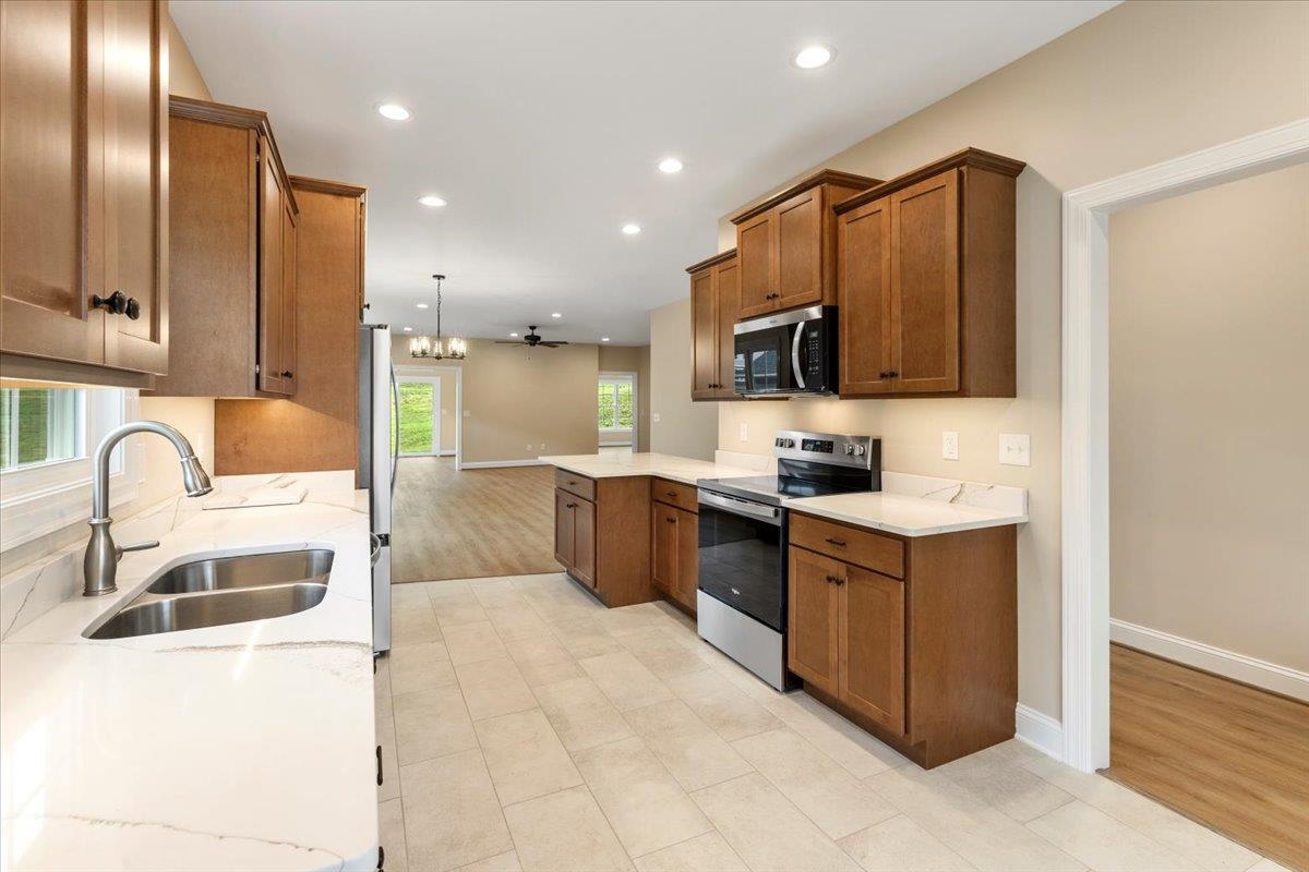 105 Vinnie Avenue NW Christiansburg VA 24073