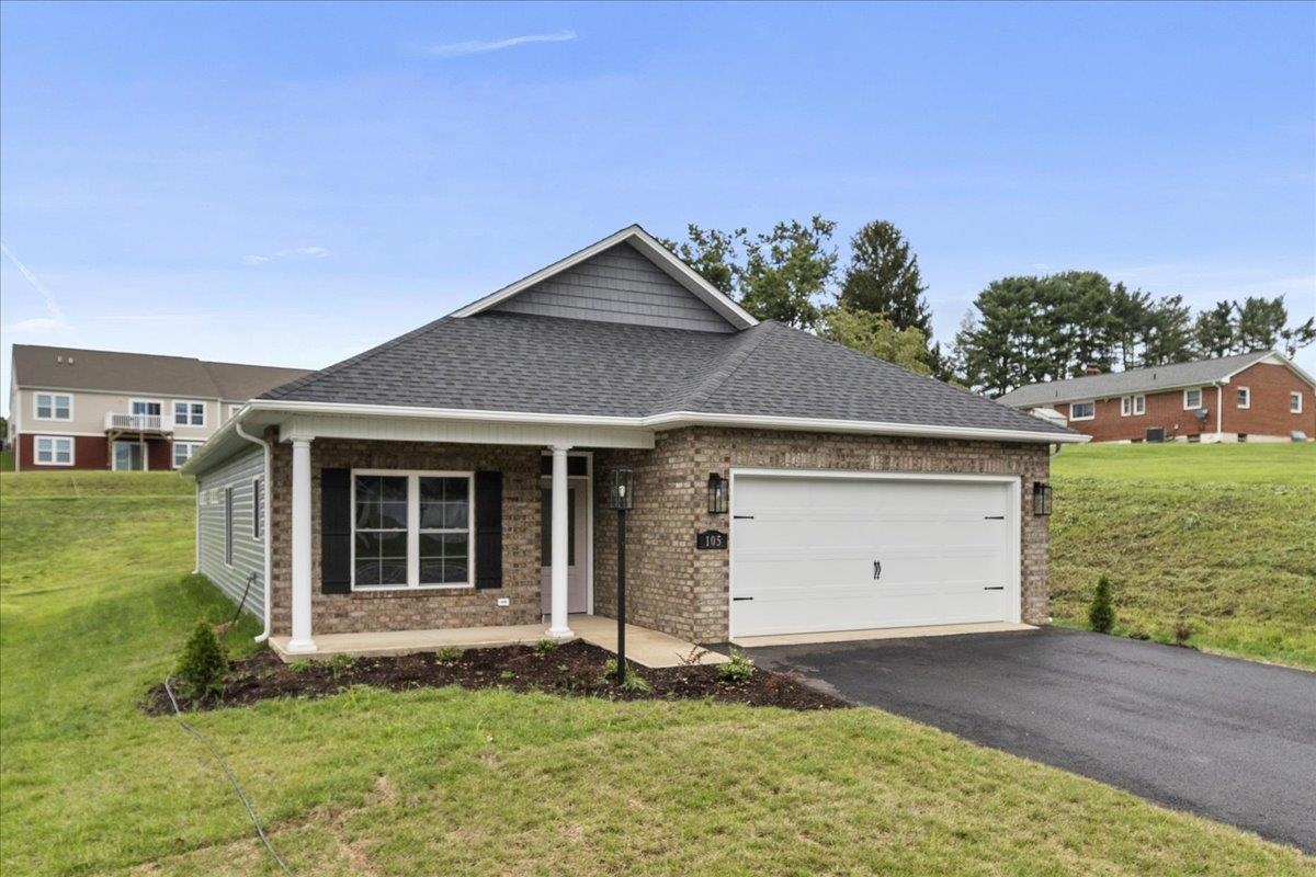 105 Vinnie Avenue NW Christiansburg VA 24073