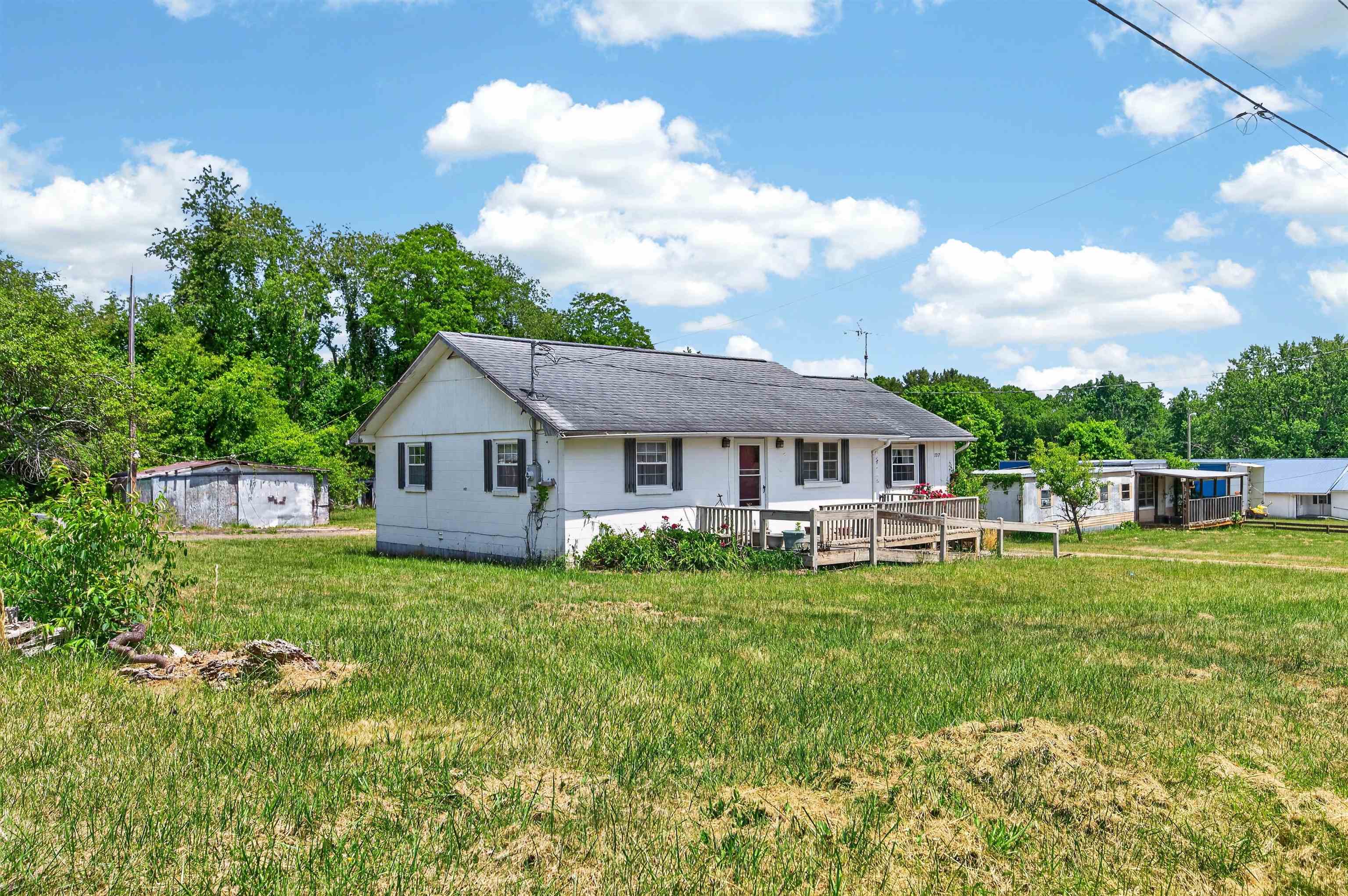 7217 & 7233 Meadow Creek Road Galax VA 24333