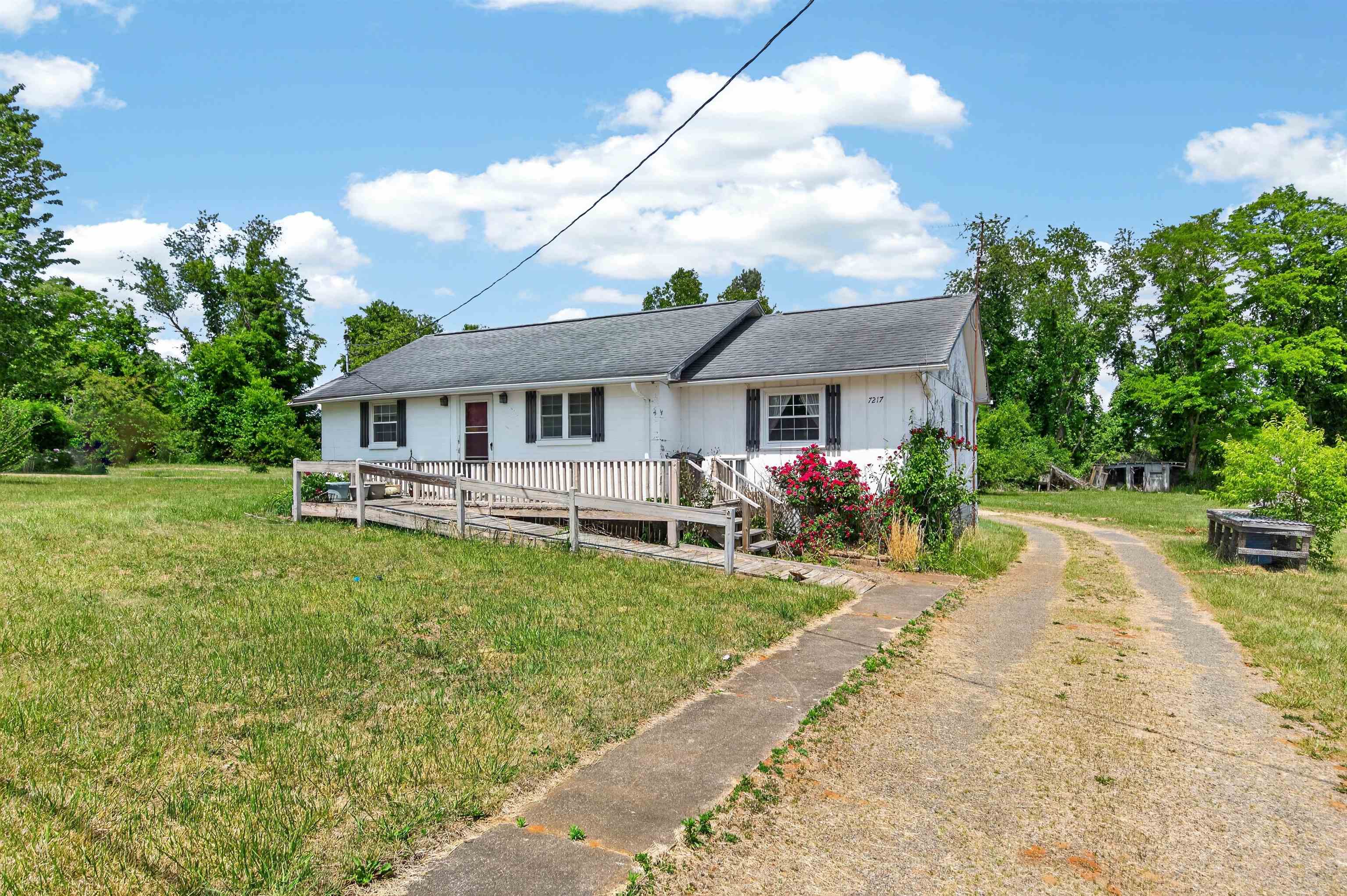 7217 & 7233 Meadow Creek Road Galax VA 24333