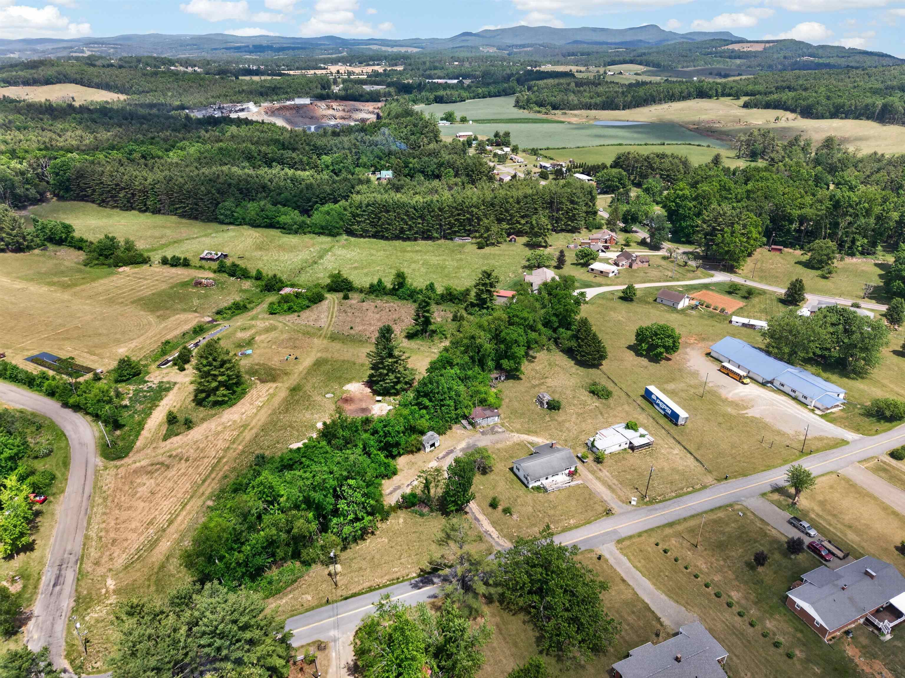 7217 & 7233 Meadow Creek Road Galax VA 24333