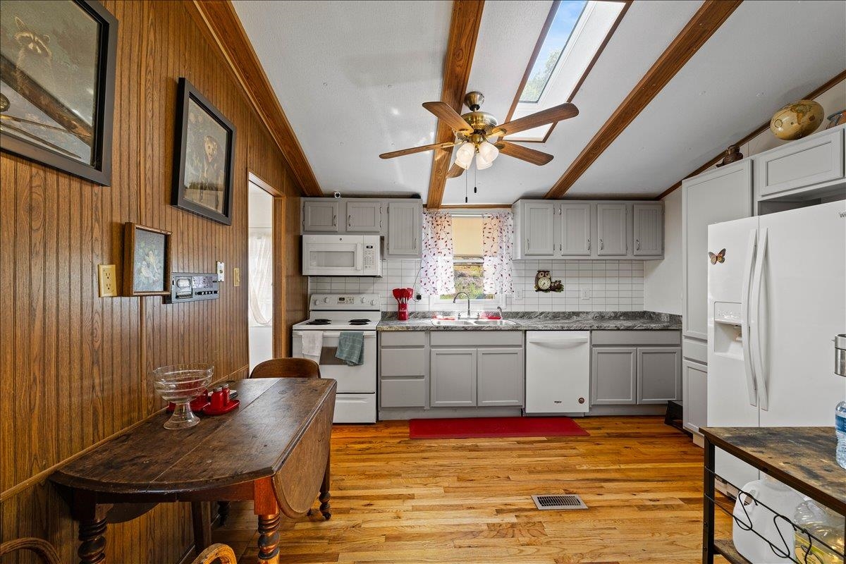 1353 Green Valley Road Eggleston VA 24086