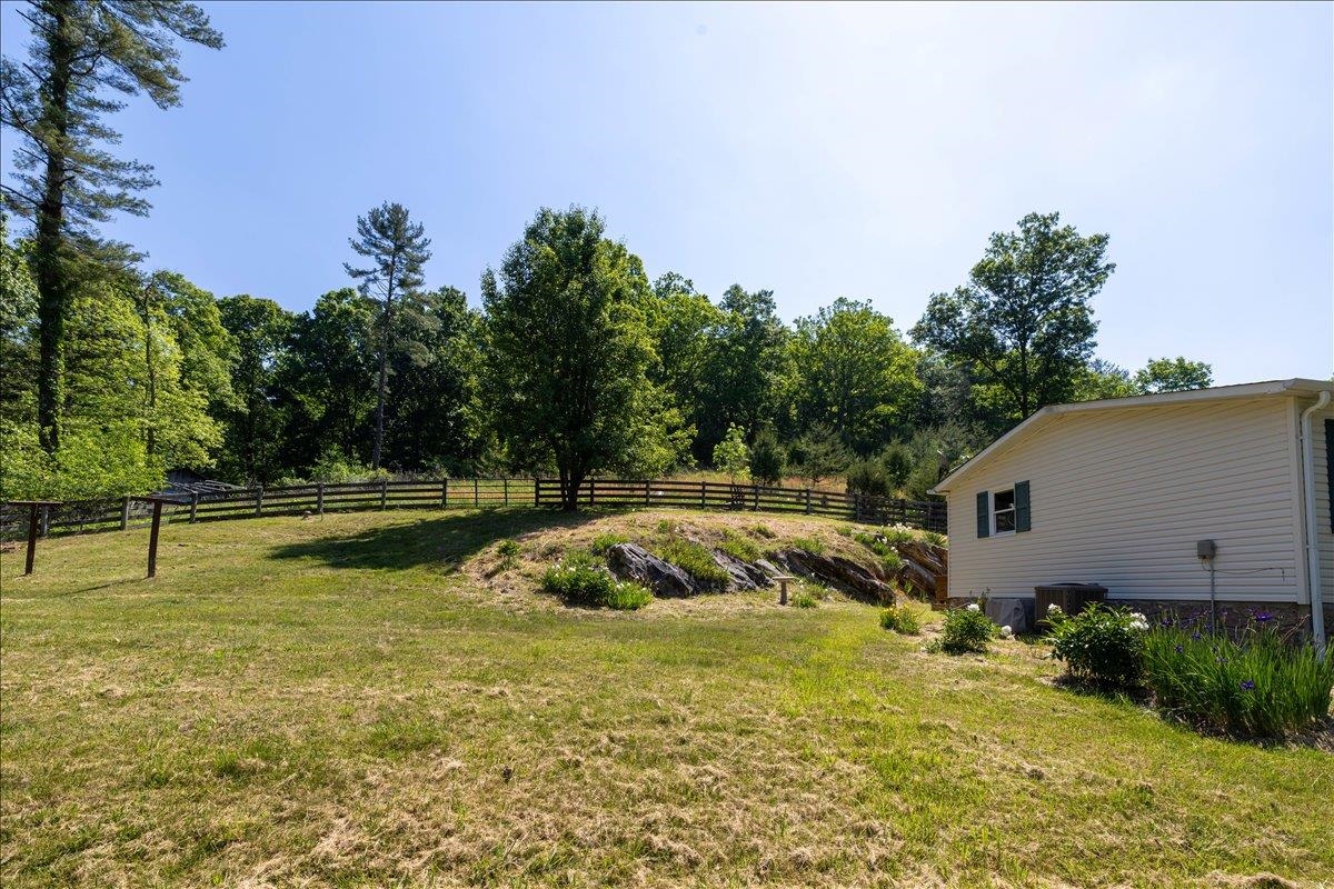 1353 Green Valley Road Eggleston VA 24086