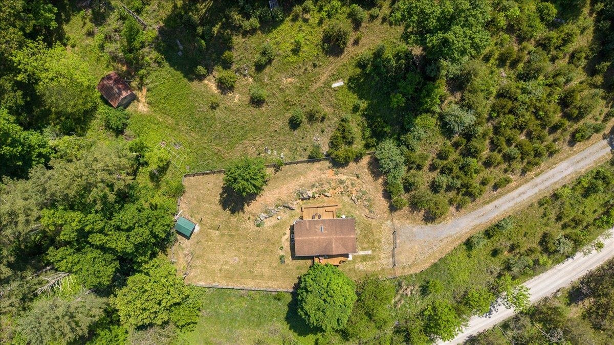 1353 Green Valley Road Eggleston VA 24086