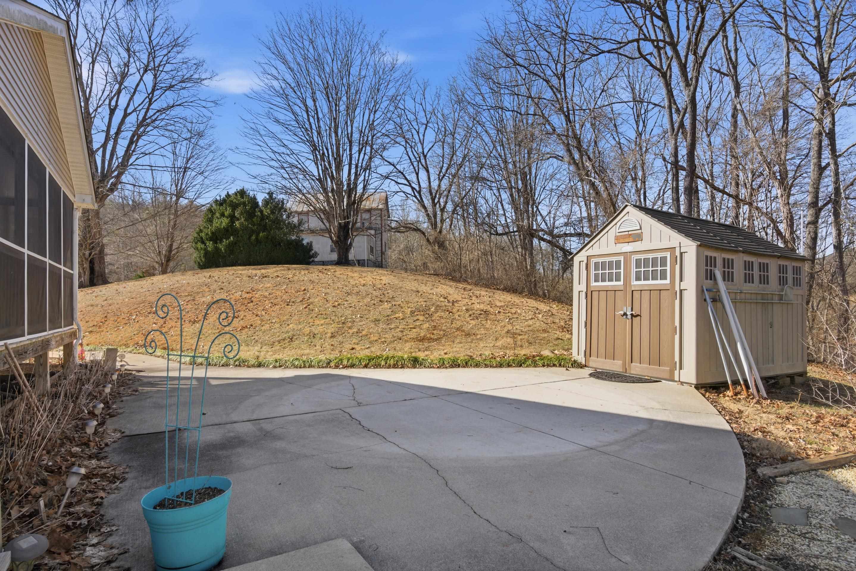 1400 Betty Baker Road Allisonia VA 24347