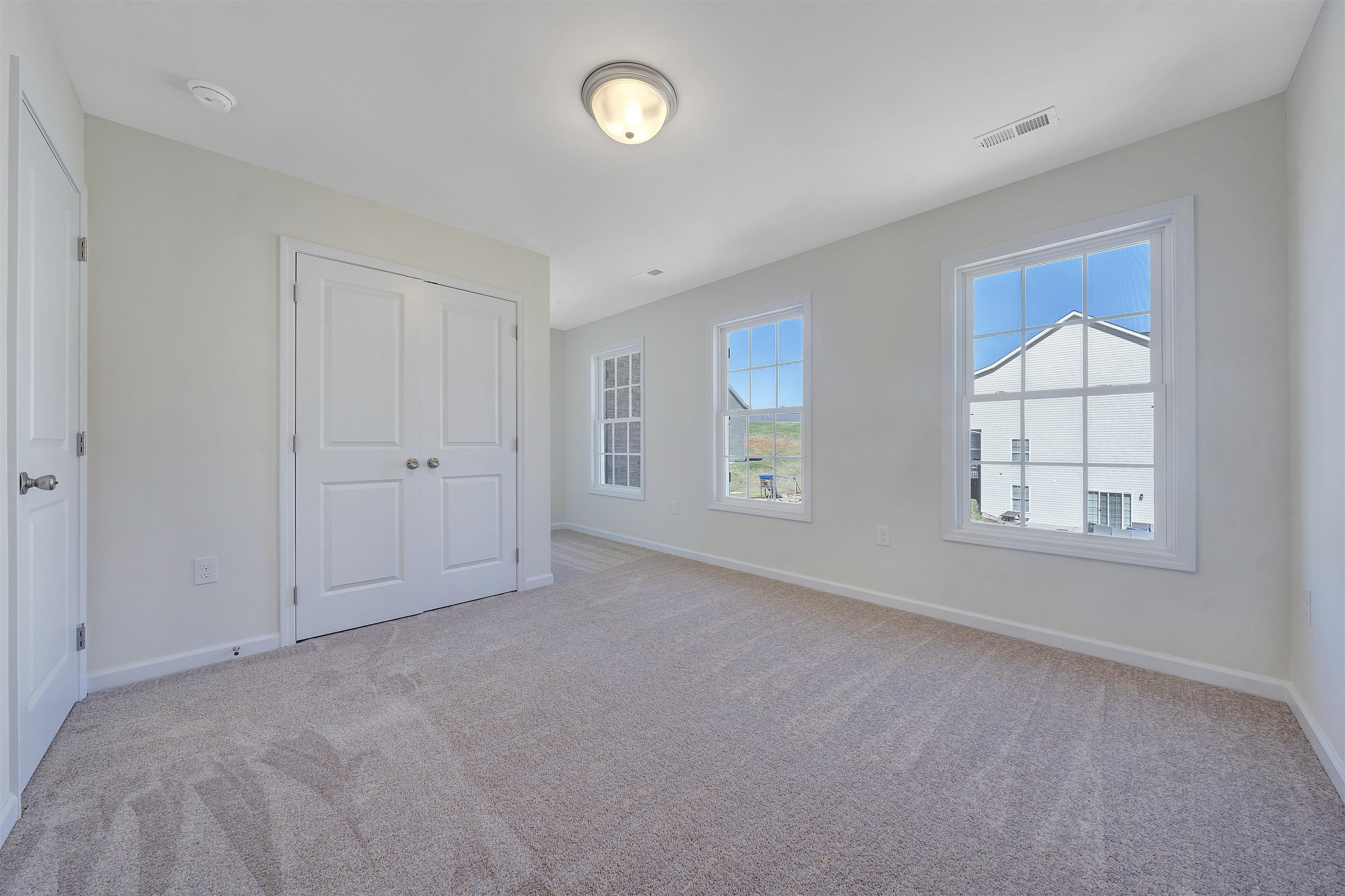 1555 Kensington Way Christiansburg VA 24073