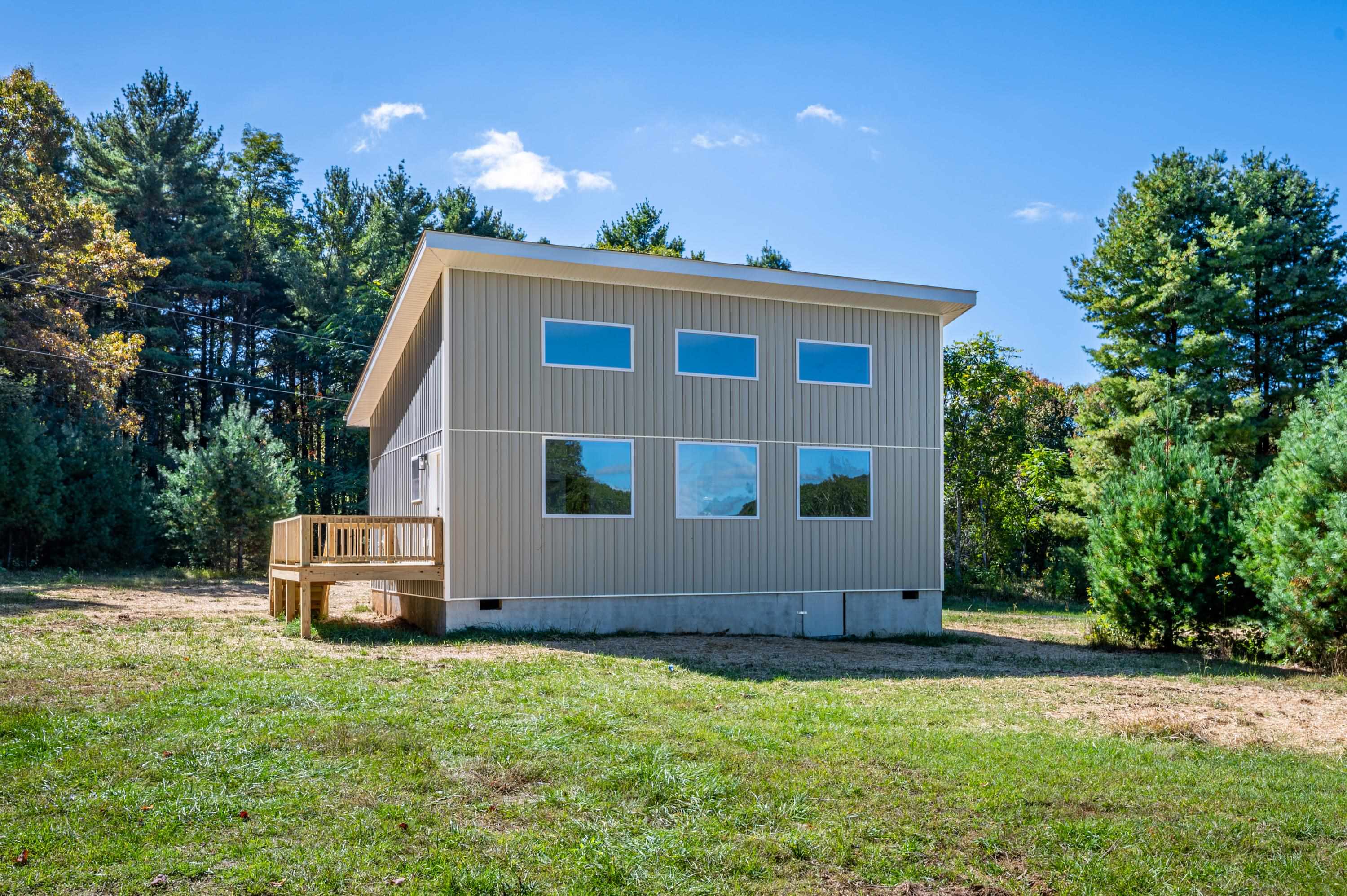 1481 Fairview Church Road Floyd VA 24091