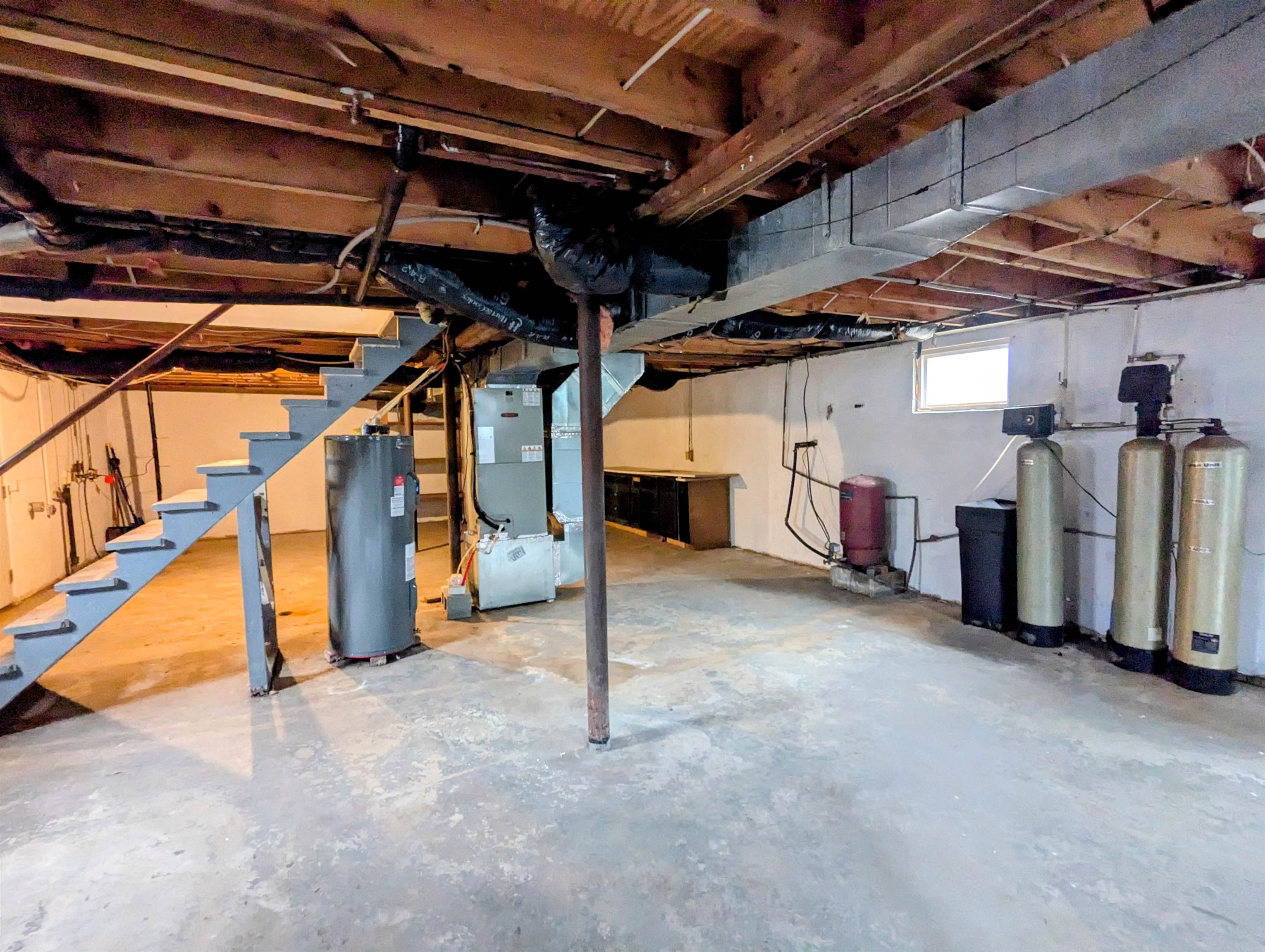 8203 Floyd Pike Dugspur VA 24325