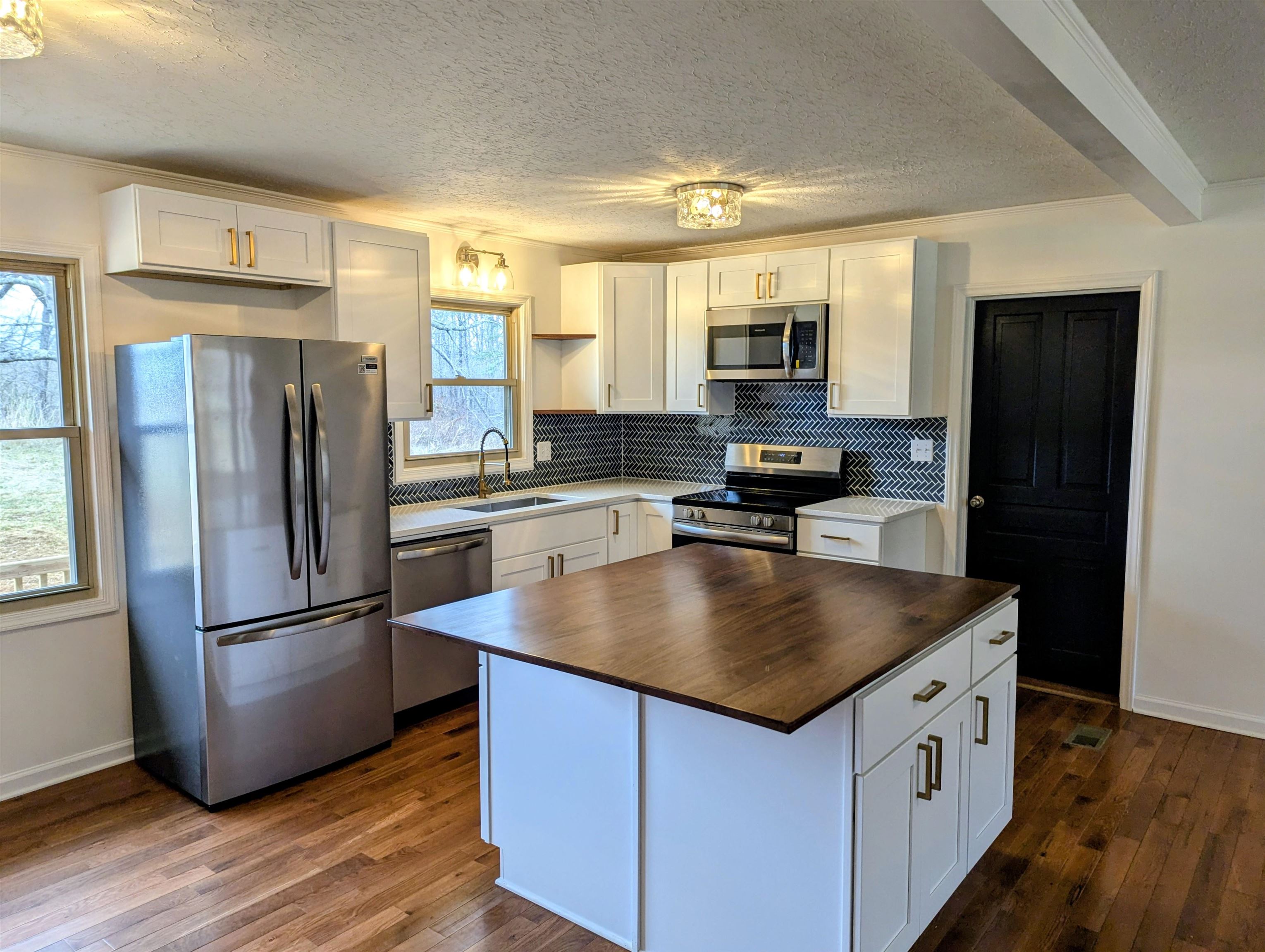 8203 Floyd Pike Dugspur VA 24325