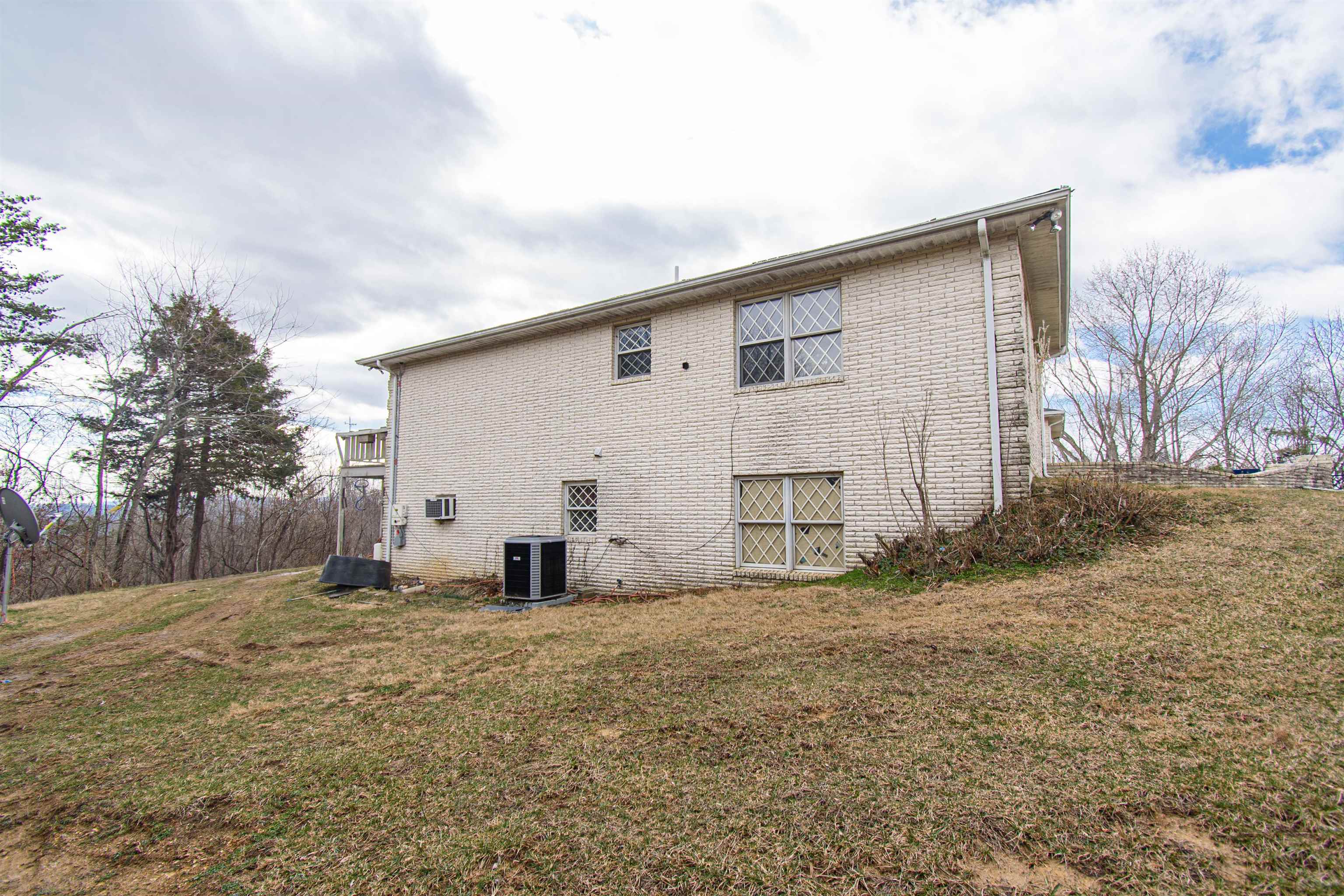 5384 Harvest Road Riner VA 24149