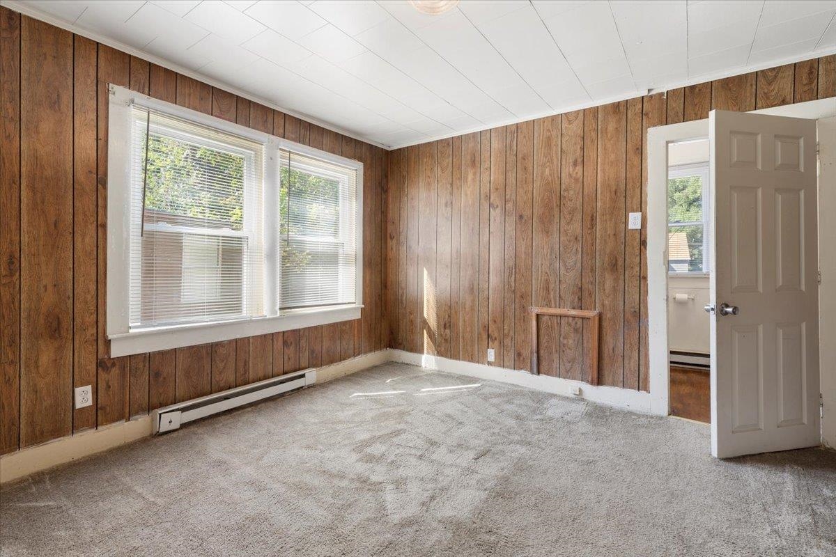 902 College Street Narrows VA 24124