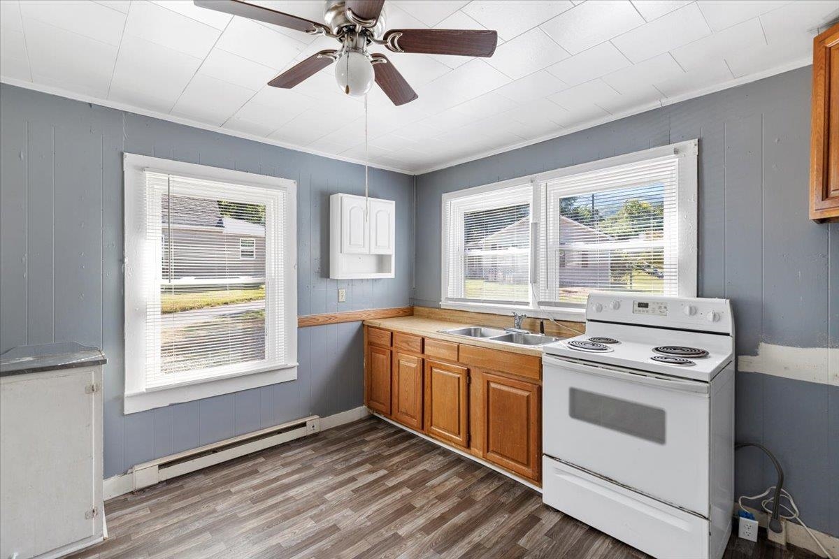 902 College Street Narrows VA 24124