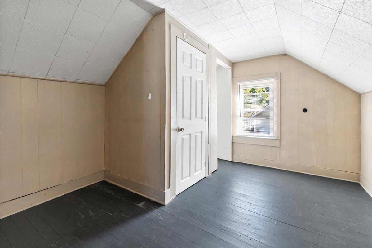 902 College Street Narrows VA 24124