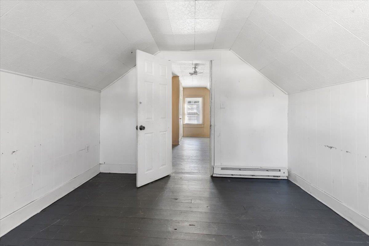 902 College Street Narrows VA 24124