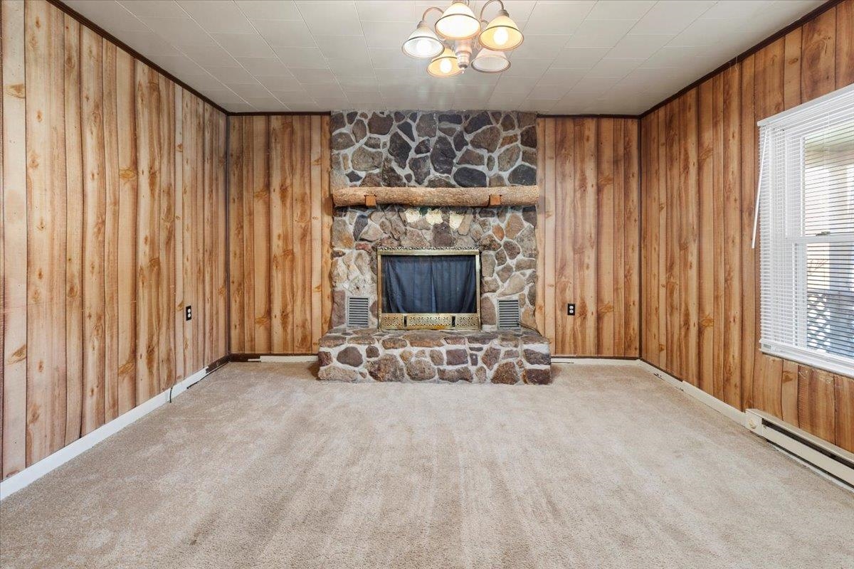 902 College Street Narrows VA 24124