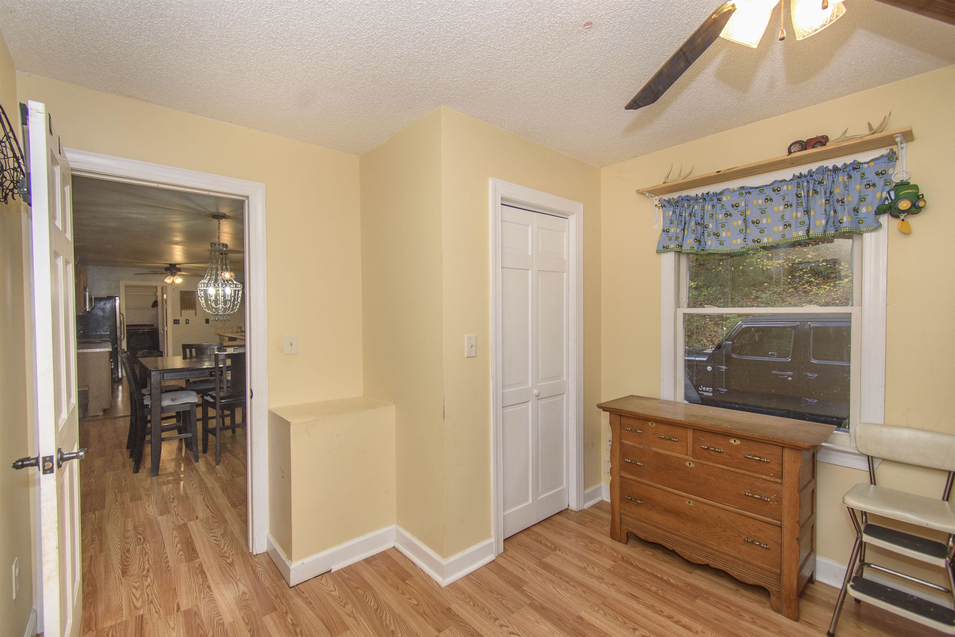 1349 Conners Valley Road Draper VA 24324