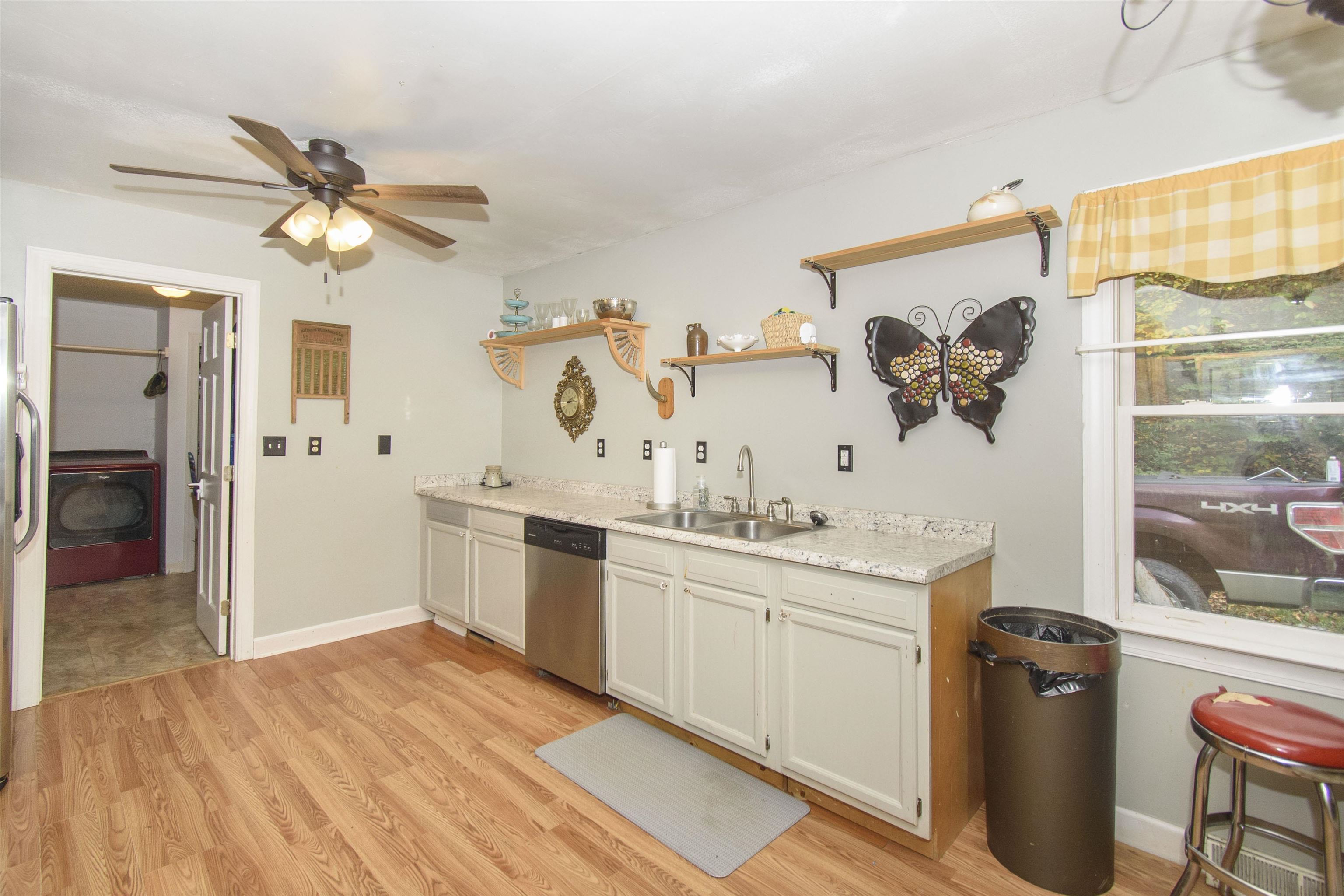 1349 Conners Valley Road Draper VA 24324