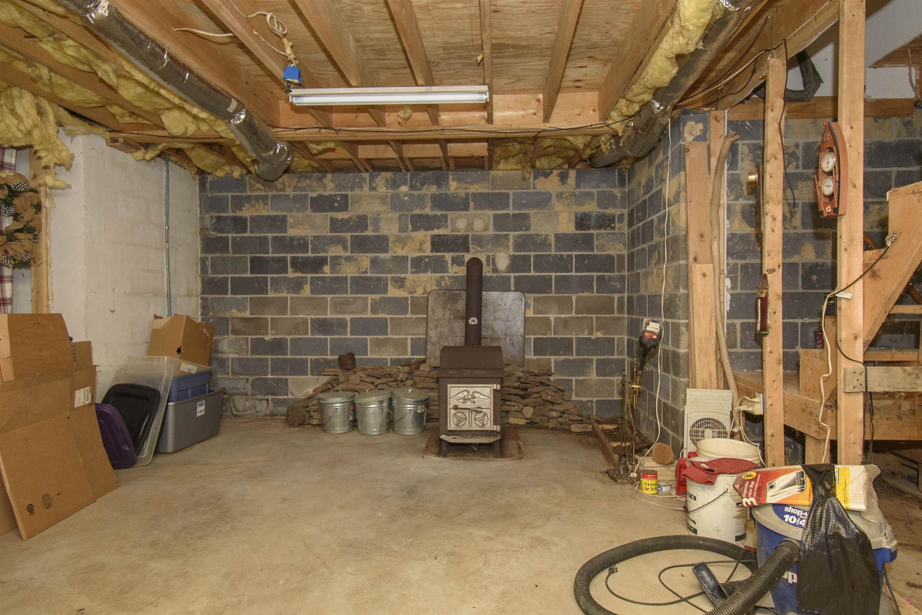 1349 Conners Valley Road Draper VA 24324