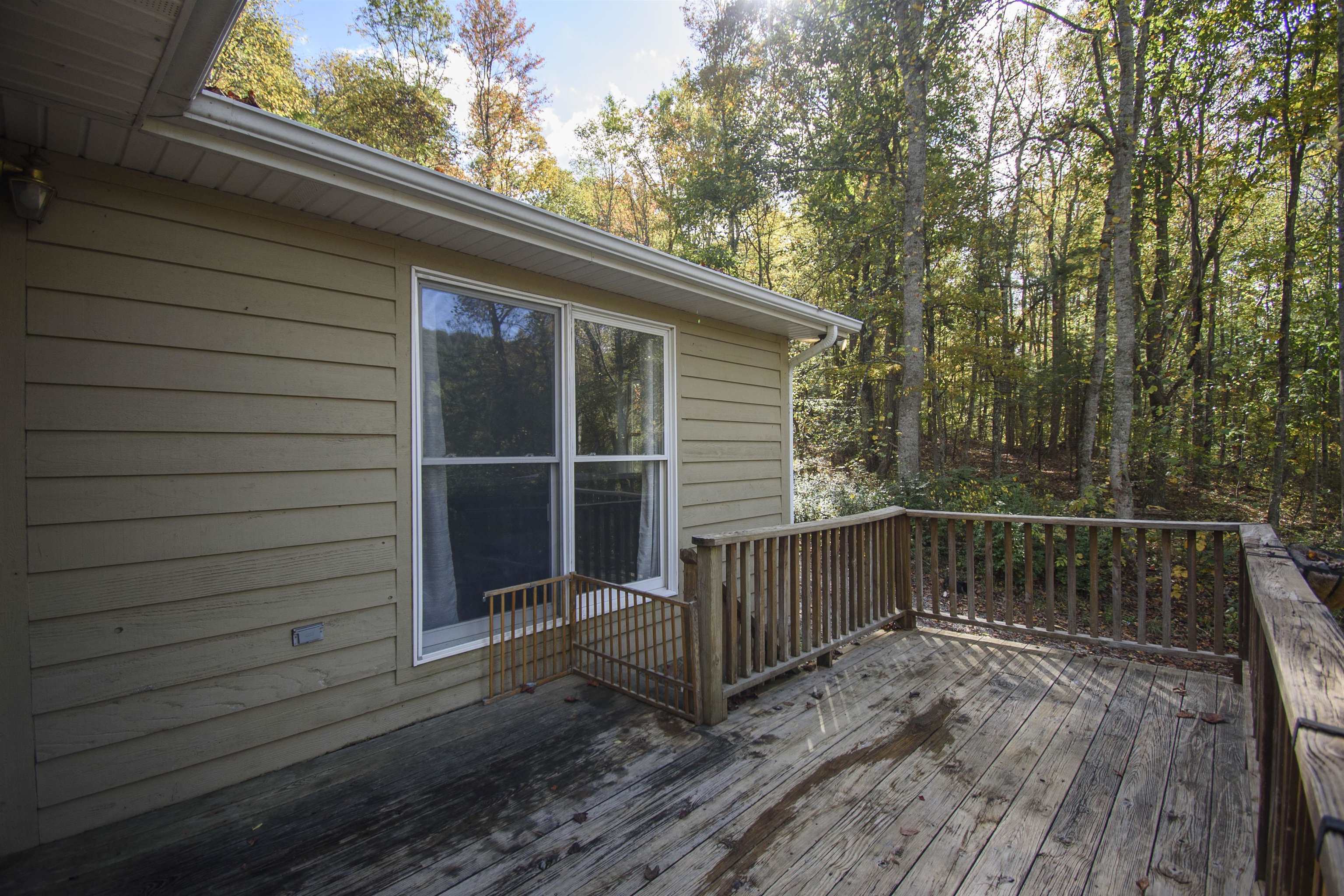 1349 Conners Valley Road Draper VA 24324