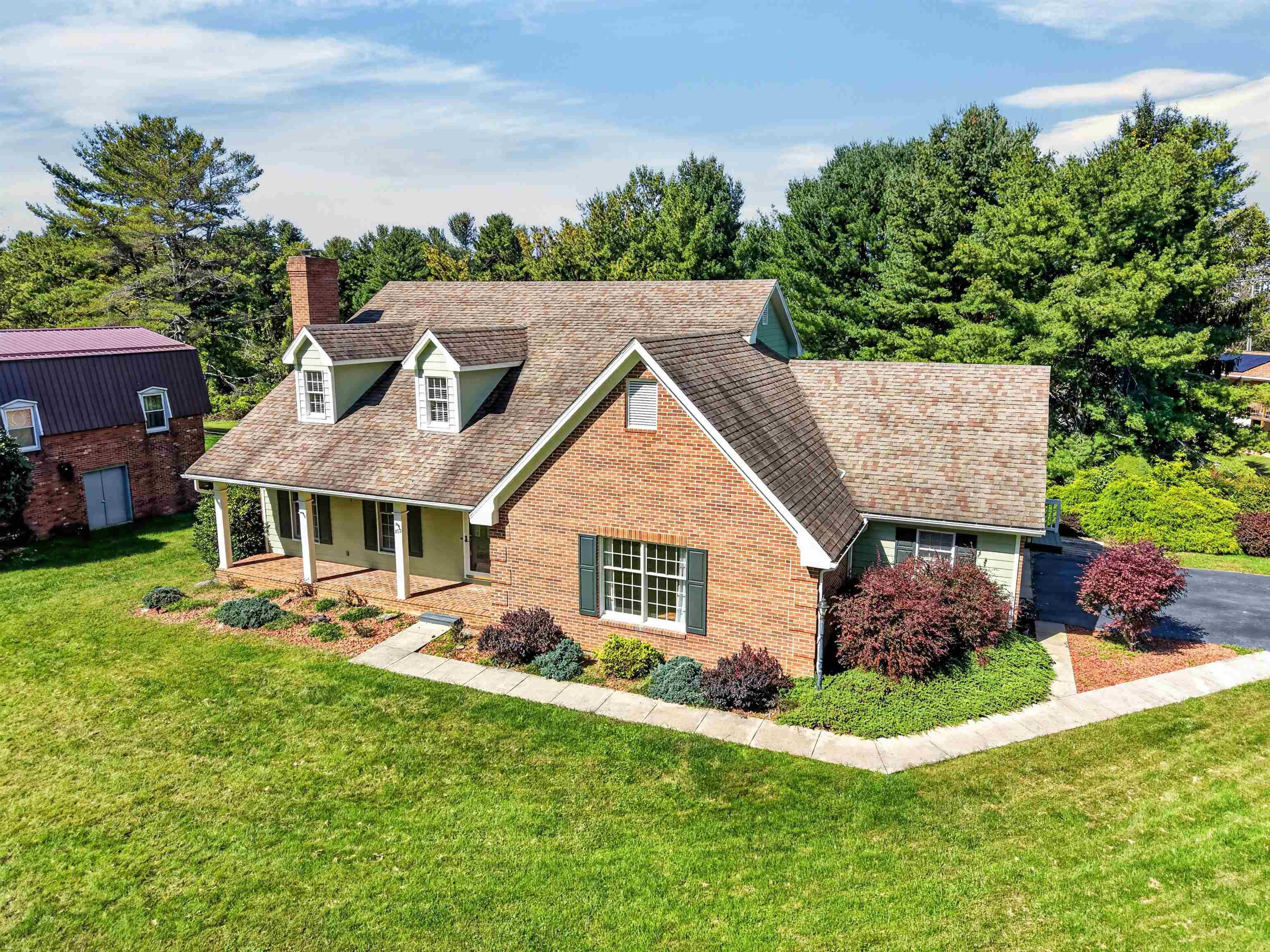 102 Ford Avenue Galax VA 24333