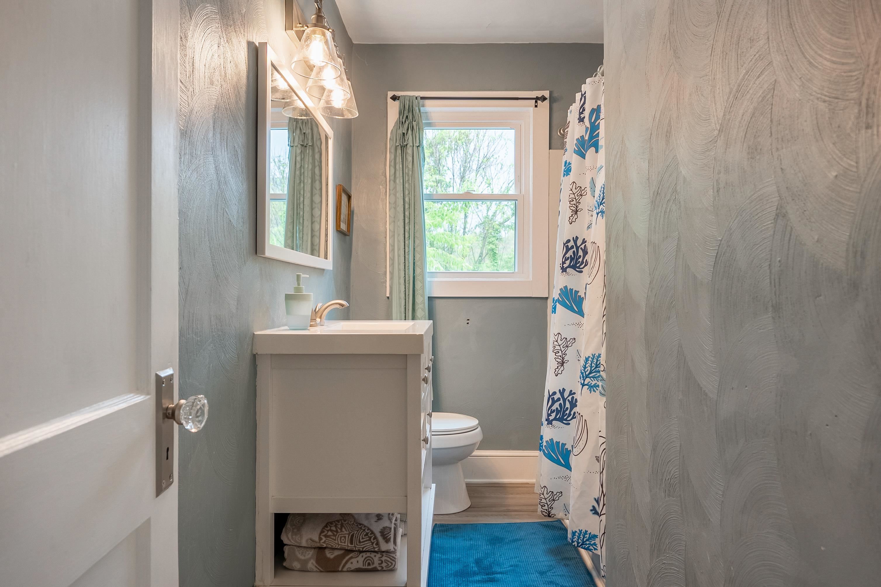 9151 Roanoke Road Elliston VA 24087