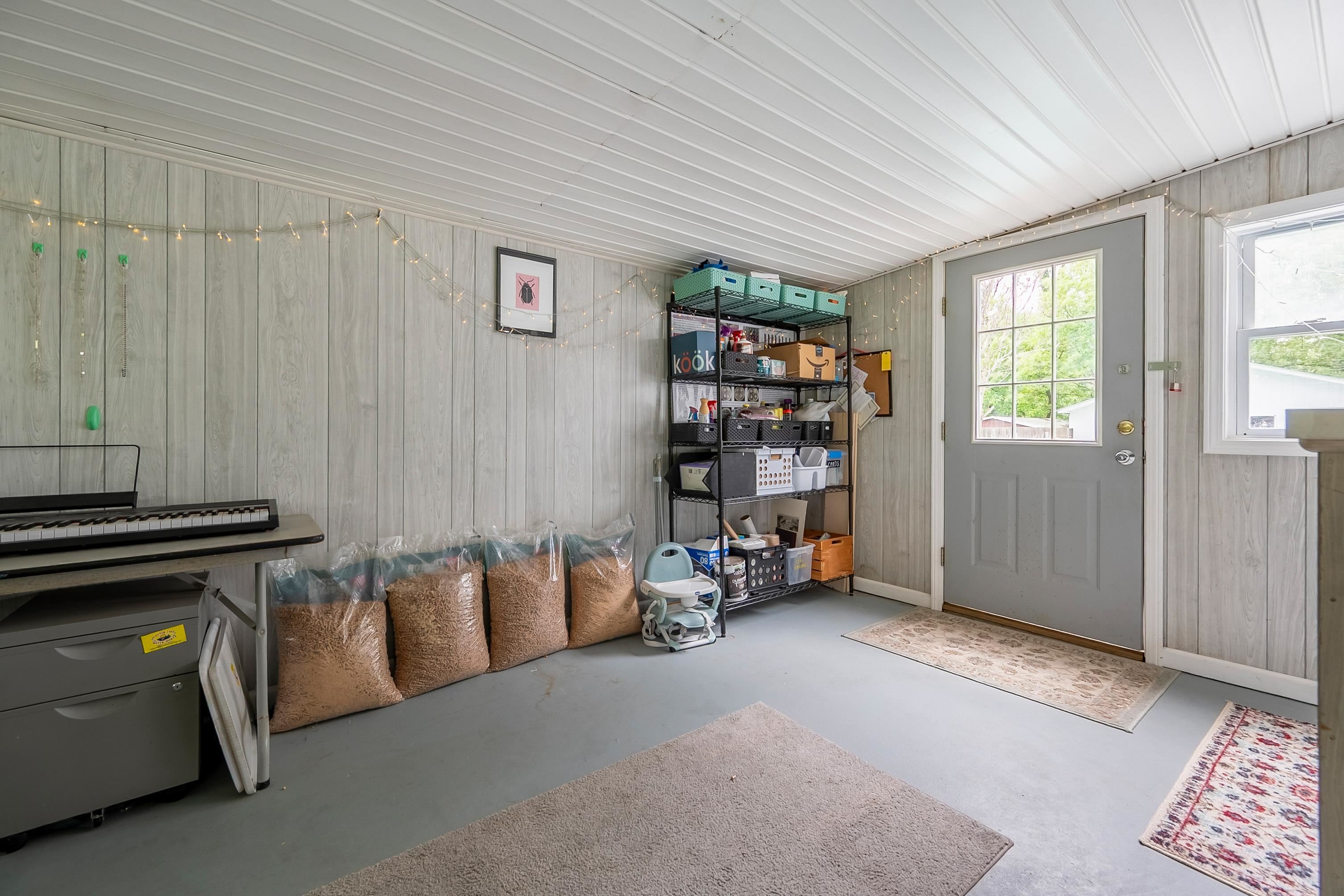 9151 Roanoke Road Elliston VA 24087