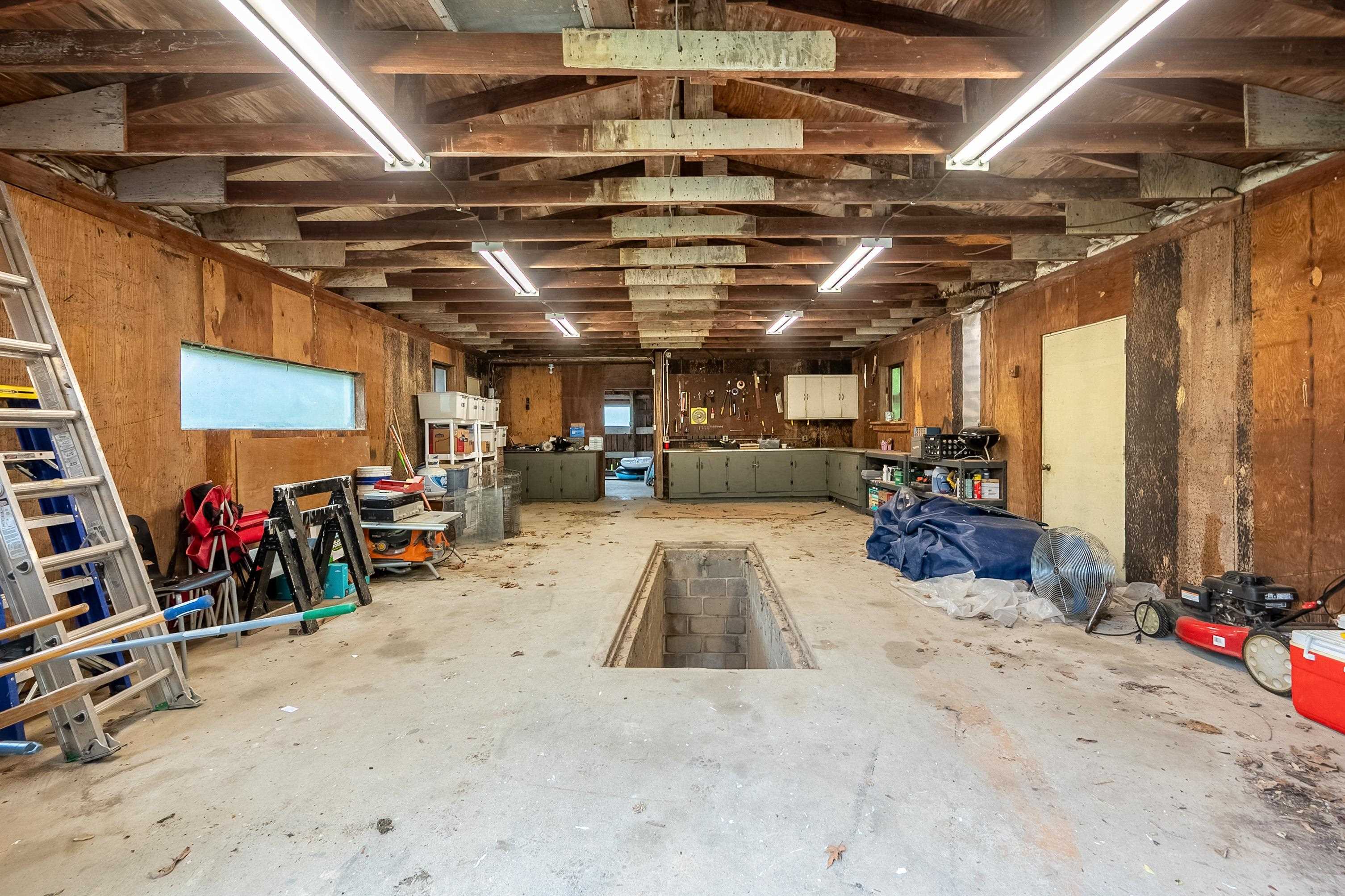 9151 Roanoke Road Elliston VA 24087