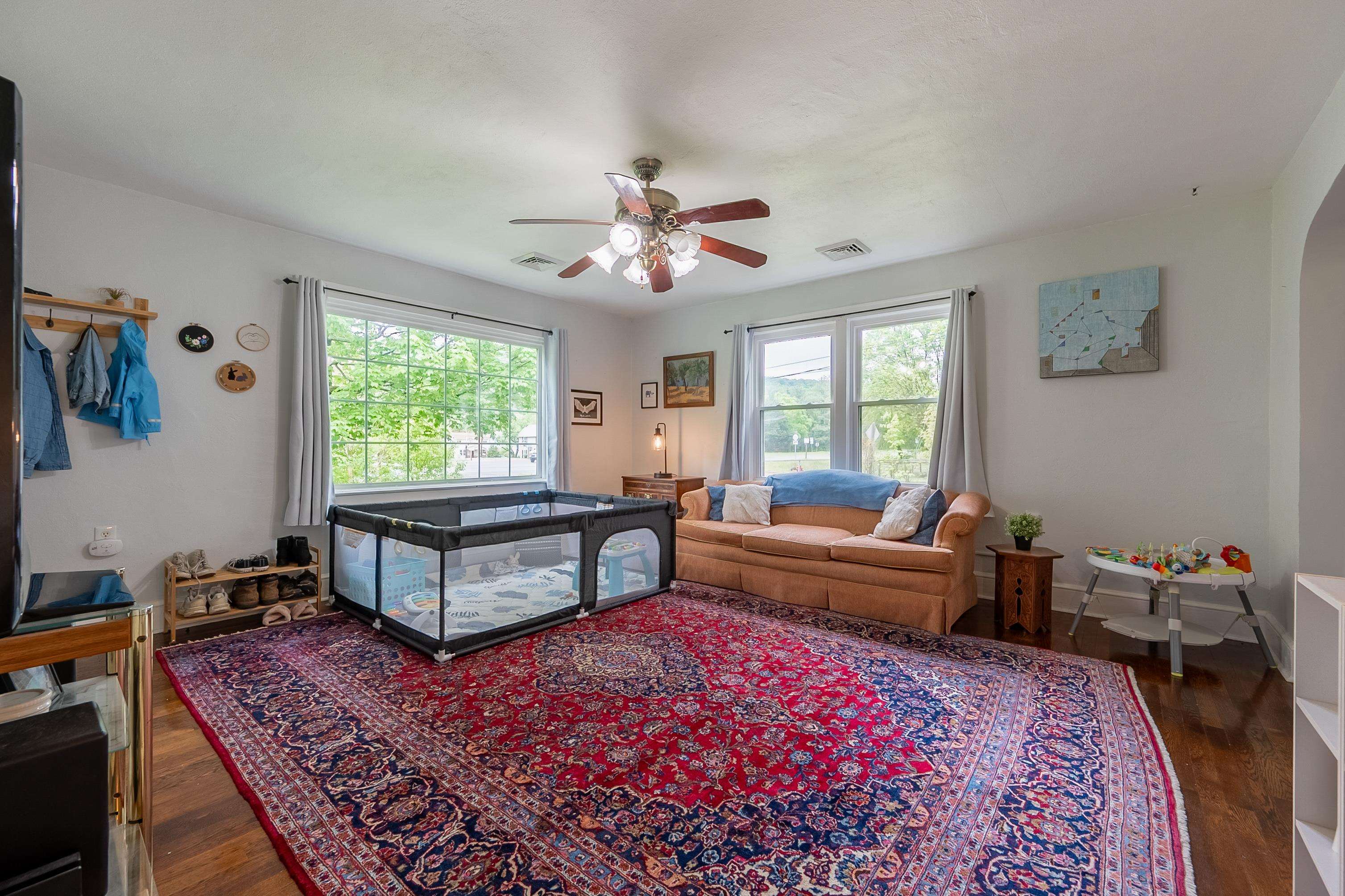 9151 Roanoke Road Elliston VA 24087