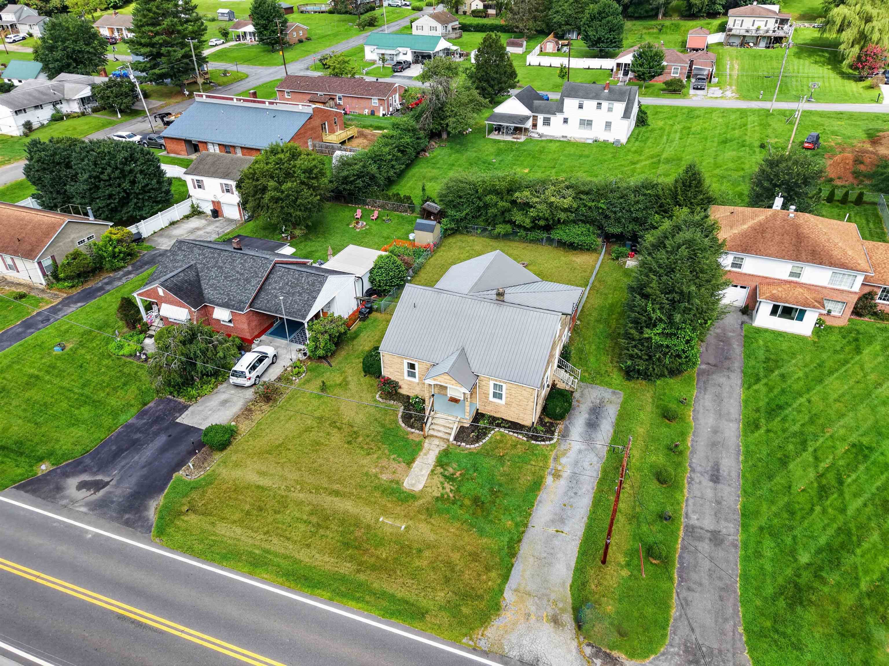 104 Park Drive Narrows VA 24124
