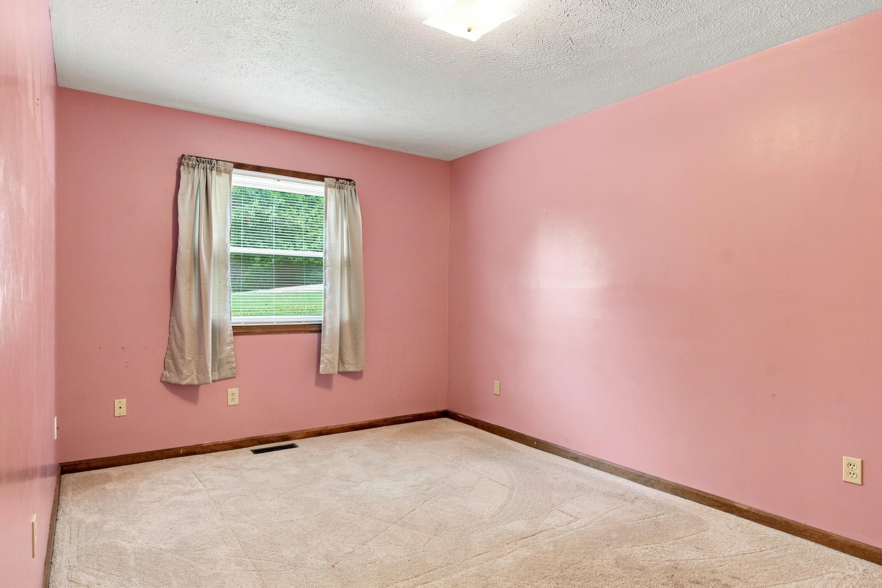 1220 Flint Drive Christiansburg VA 24073